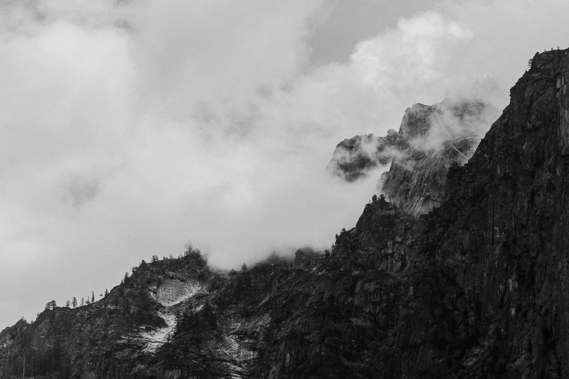 Claire_Gonzalez_TheMountainsBreathe_2025.jpg