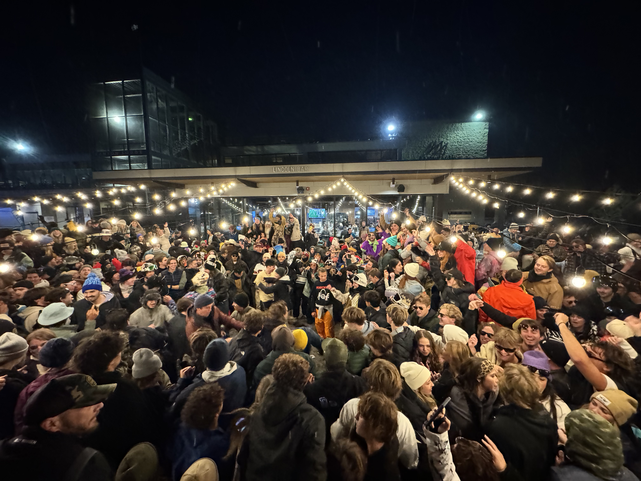 Weekend Après Party in December 2023