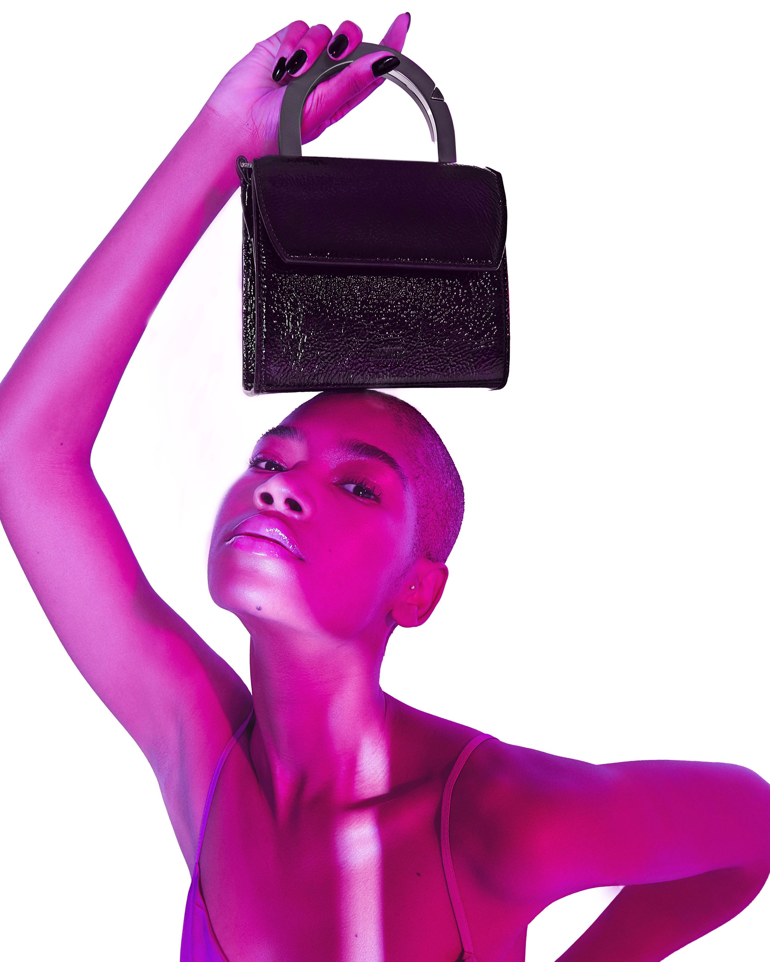 20220606_SCHUTZ_PINK_1601.jpg