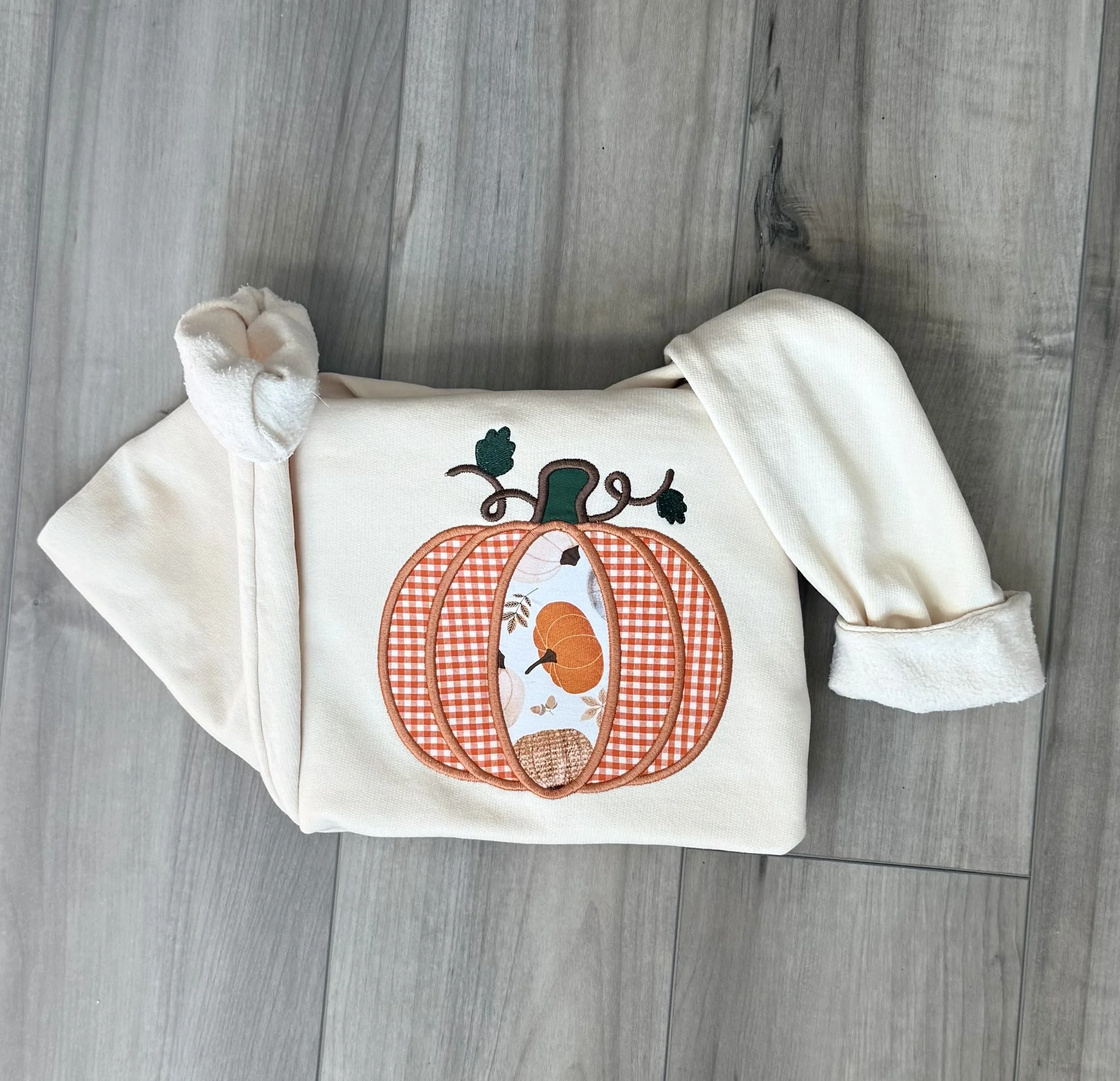 Website Pumpkin Applique Sweatshirt.jpg