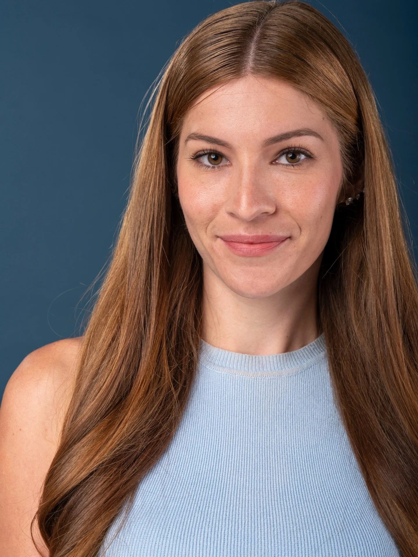 MEET OUR JULIA, played by the incredible @alexc_831 !

Alexandra Browning is an LA-based actress originally from Santa Cruz, CA. A recent BFA graduate in Acting for Film from the New York Film Academy, she is thrilled to be part of In His Own Shadow!