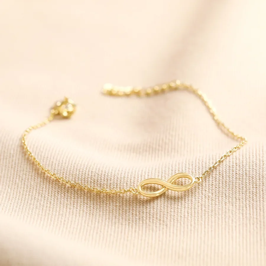 infinity-charm-bracelet-gold-4x3a9988copy-900x900.webp
