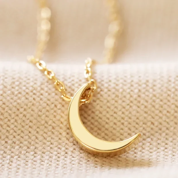 13130 gold-crescent-moon-necklace-4x3a7775-620x620.webp