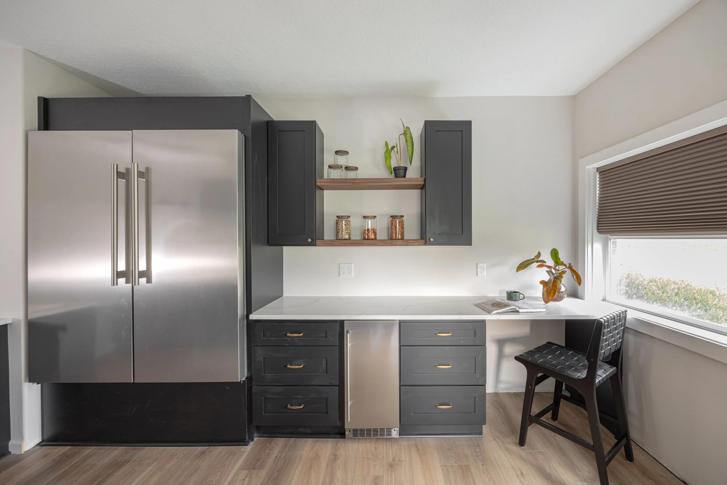 gourmet-kitchen-butlers-pantry-black-cabinets-washington.jpg