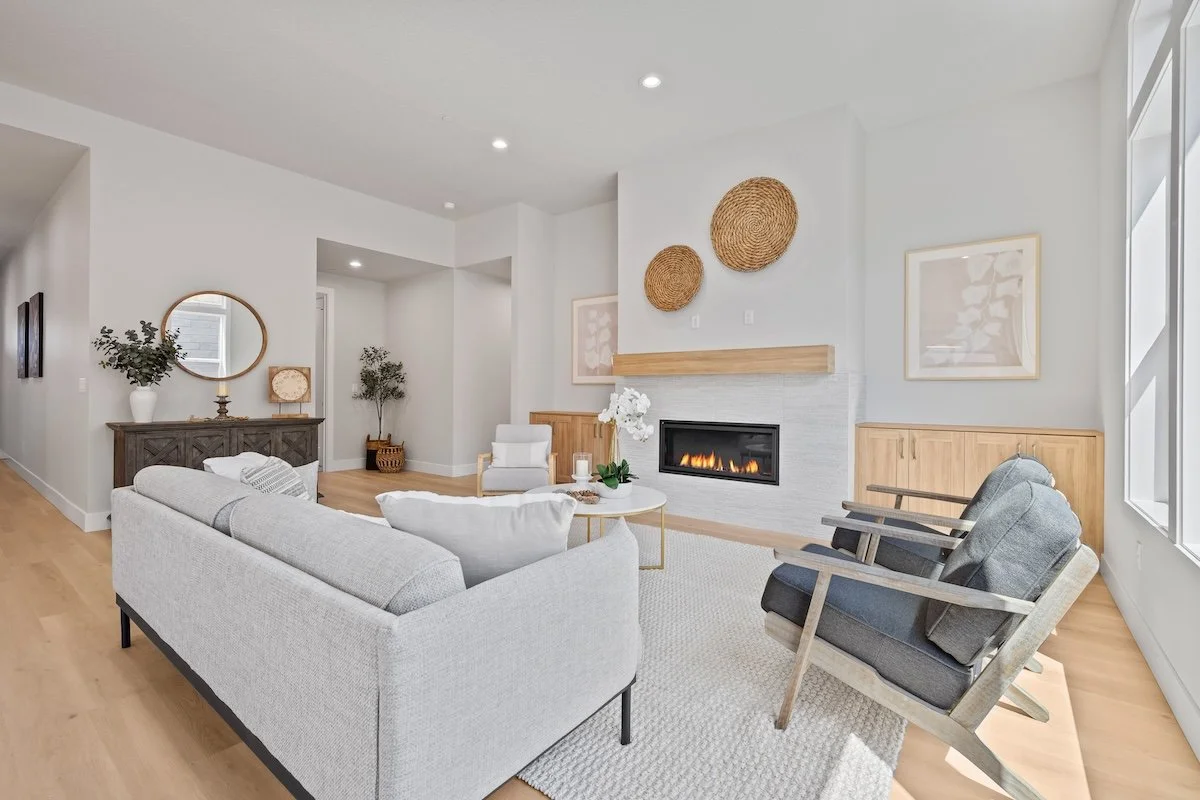 new-construction-gas-fireplace-natural-light-living-room-vancouver-washington.jpg