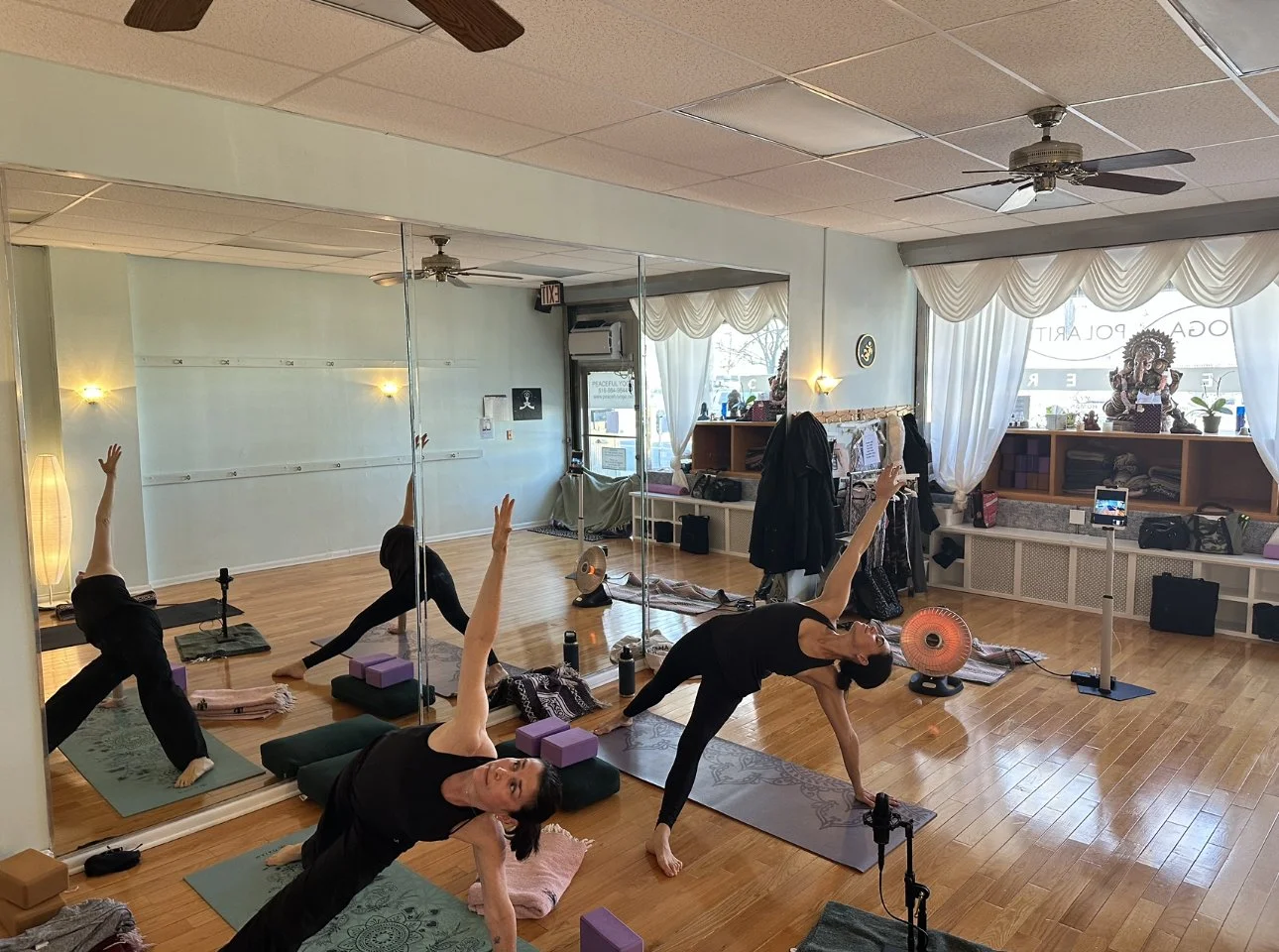 women working out at Peaceful Yoga in New York