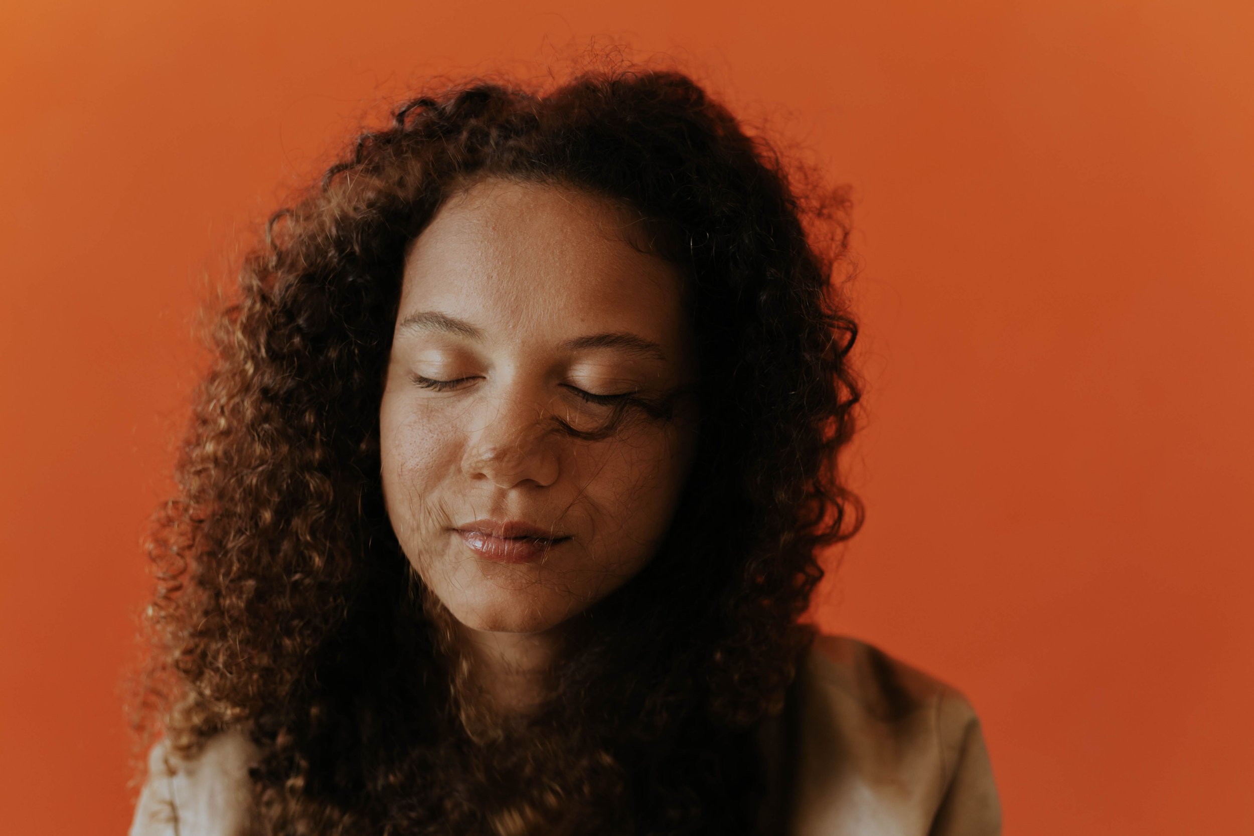 woman using affirmations for peace of mind