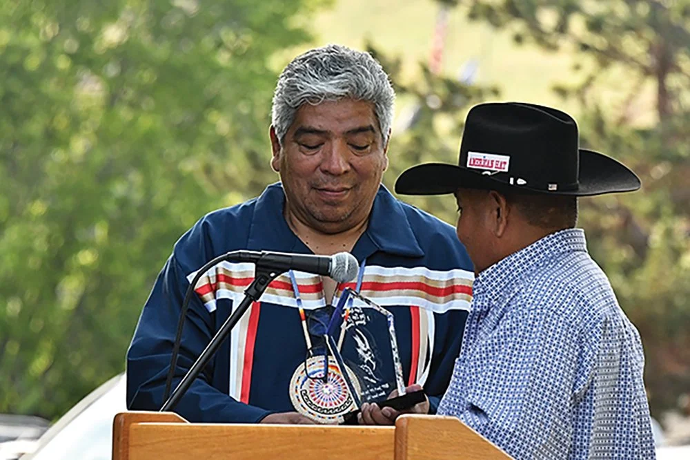 Ladd receives plaque.jpg