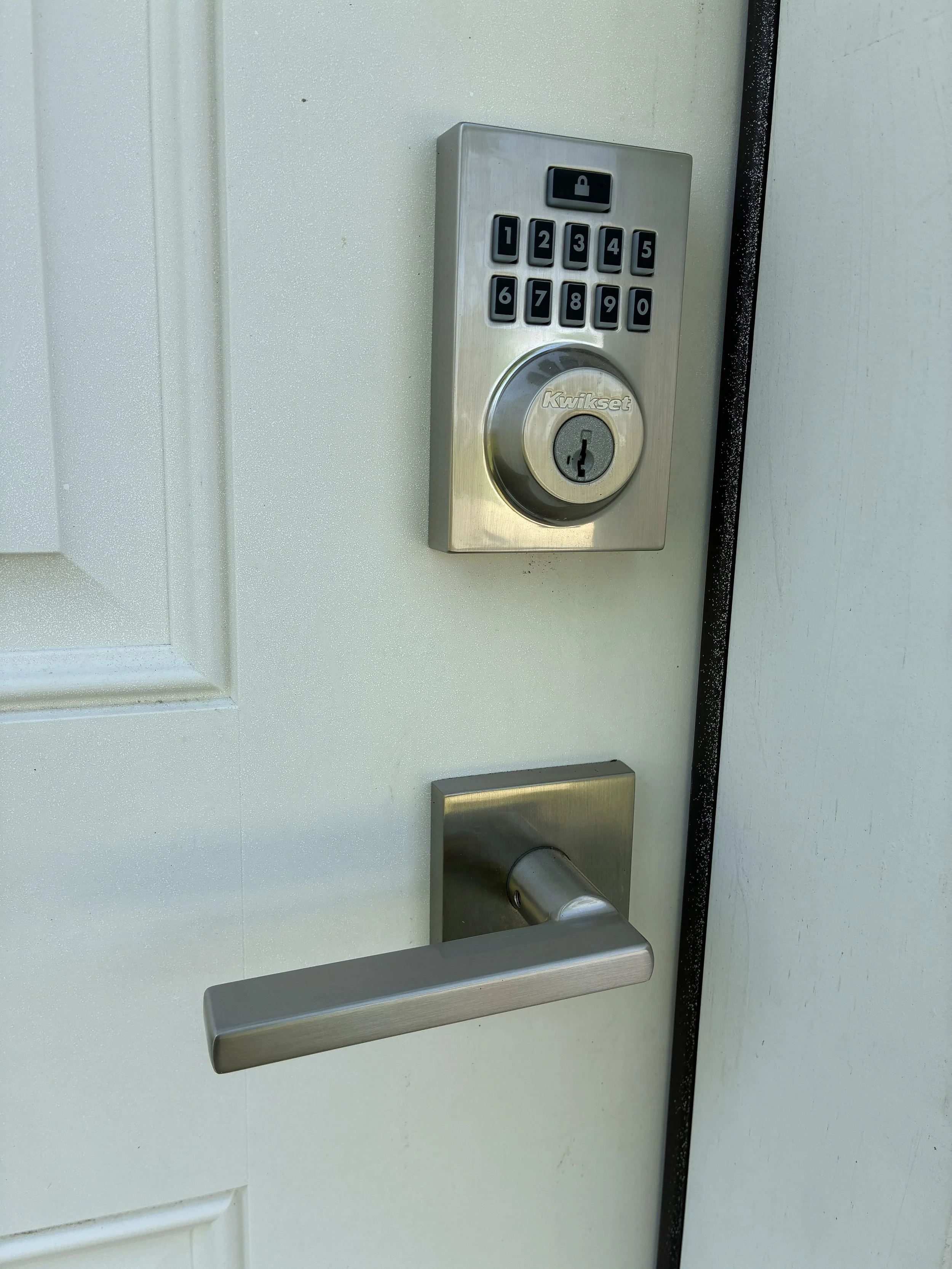 Exterior Electronic Deadbolt Lock and Handle