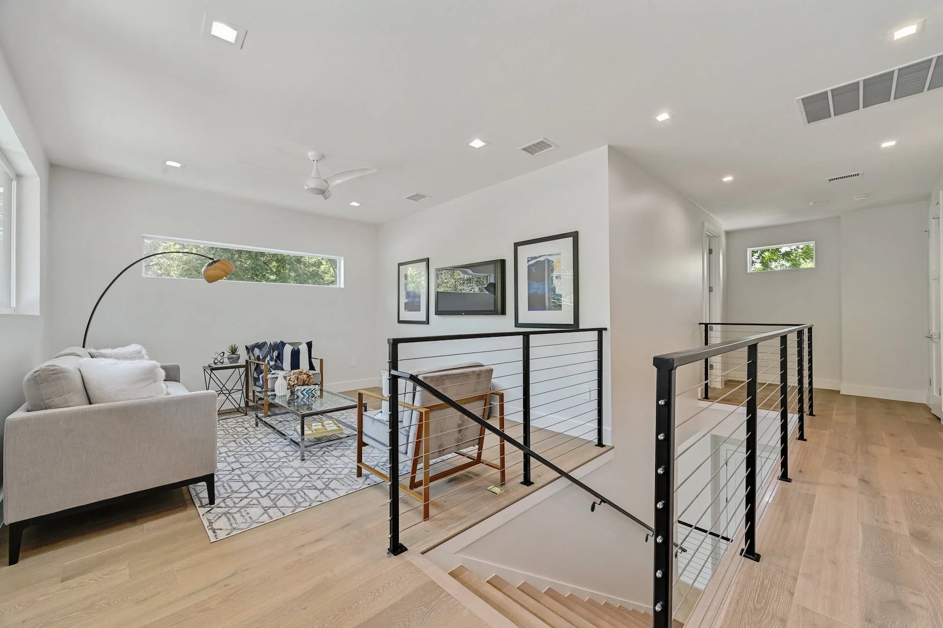 024-427427-702 Buckingham Circle 038_11876149.jpg