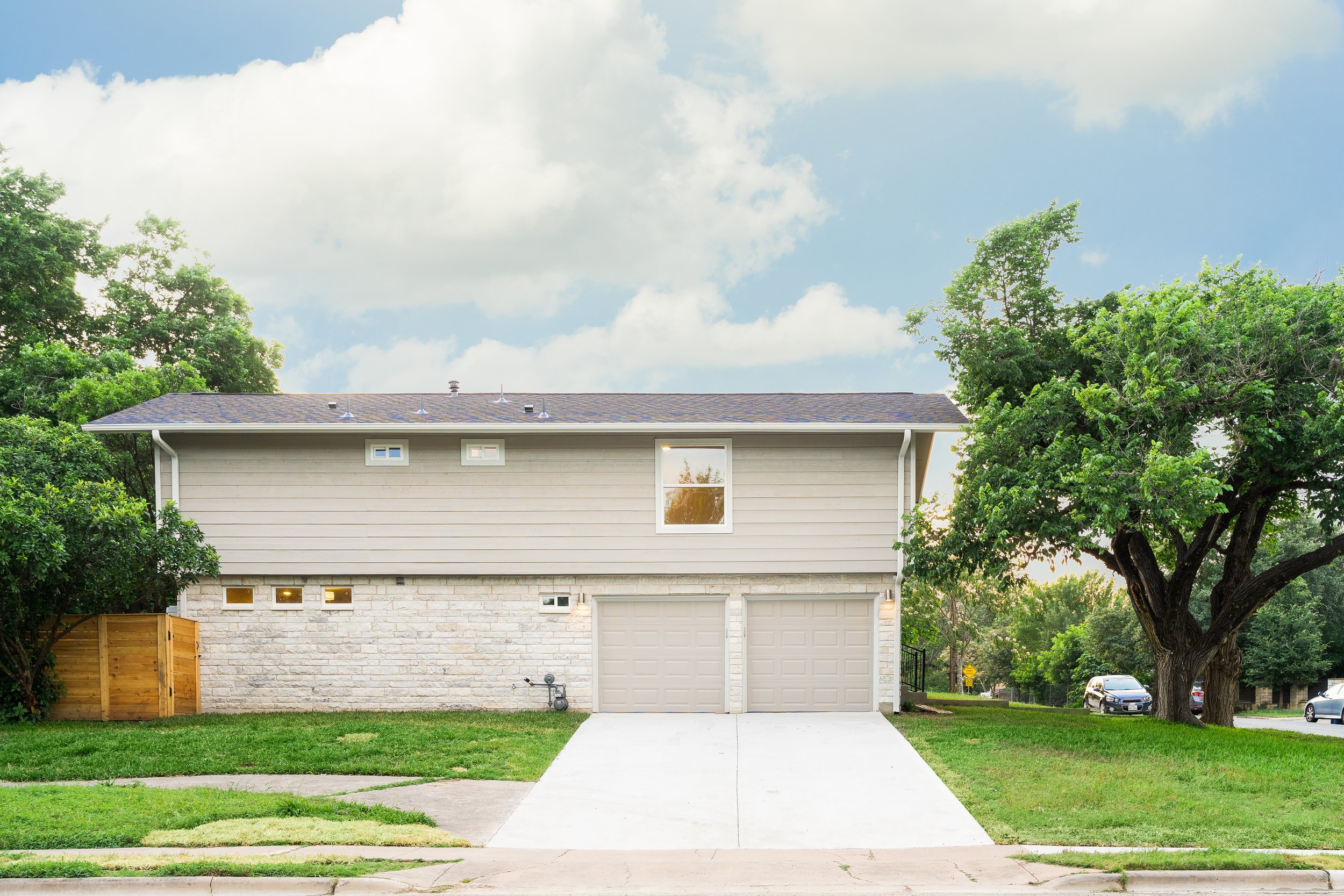 2211 Vanderbilt Ln (03 of 22).jpg