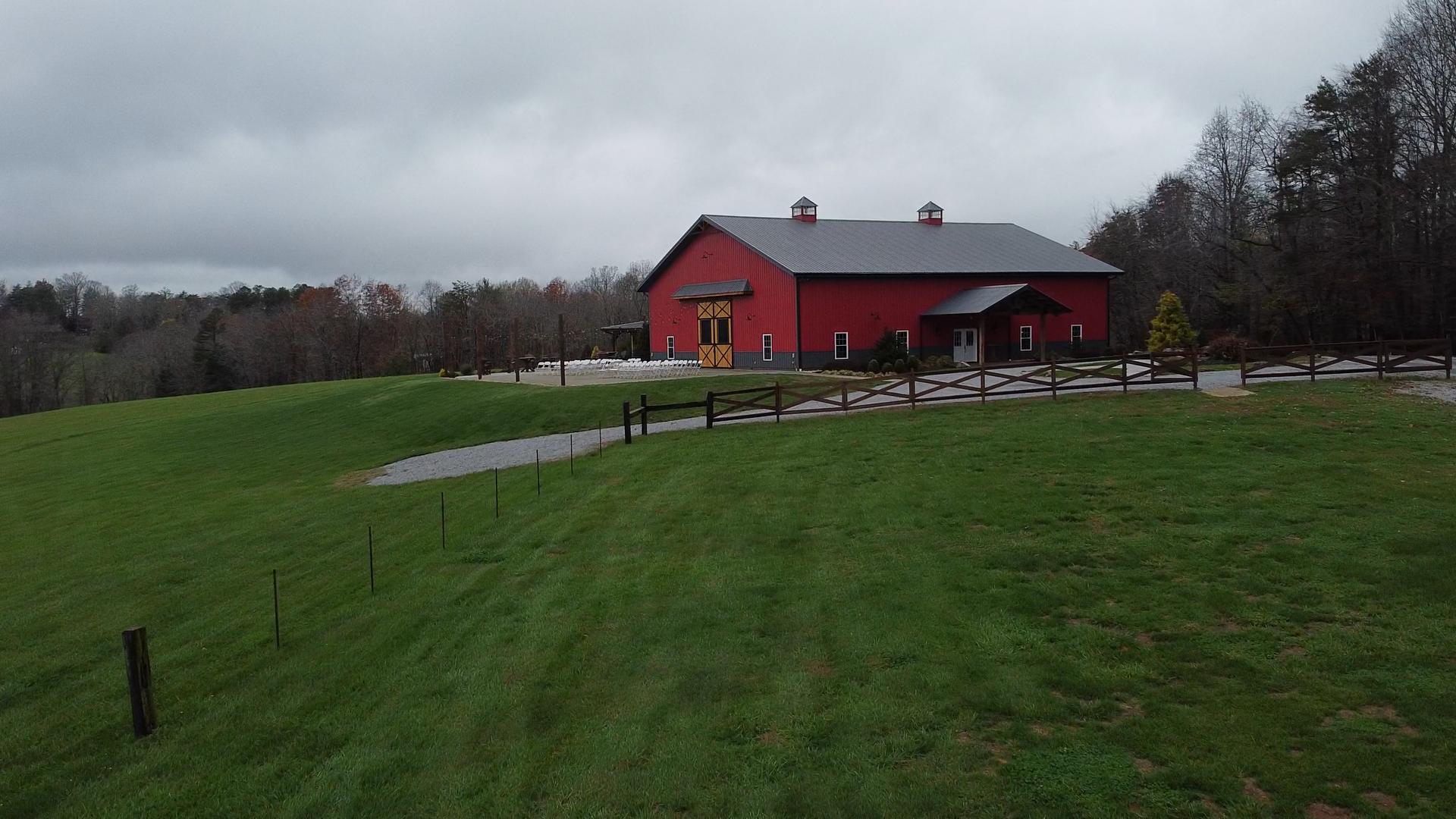 Red Cedar Farm in Granite Falls, NC is known for it's vast property & extremely large barn that can offer multiple ceremony ideas. Multiple places for wedding parties to get ready, field with a cross & numerous places for fantastic photos/videos