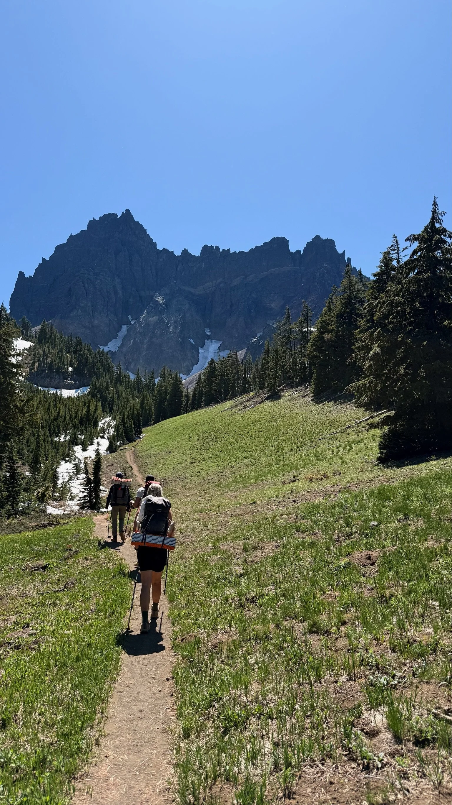 Group Backpacking Trip Three Finger Jack Bend Oregon