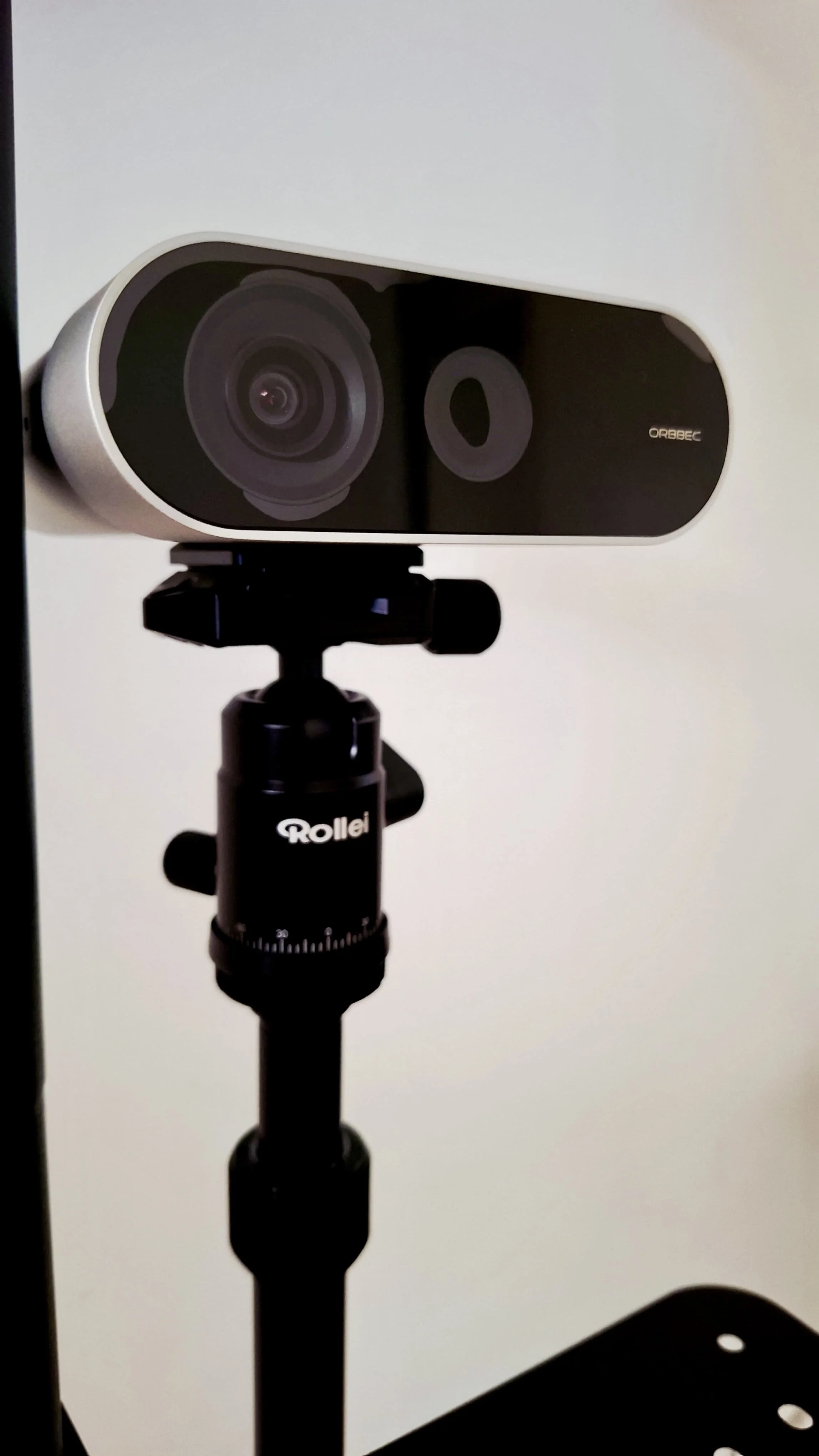 Câmara de vídeo utilizada no Bike Fit LAB para analisar o movimento e a posição do ciclista durante o bike fit.