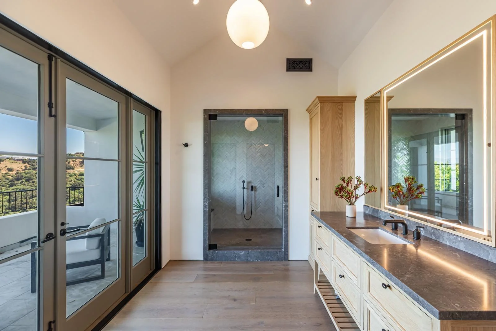 11951PinnaclePlace093.jpg