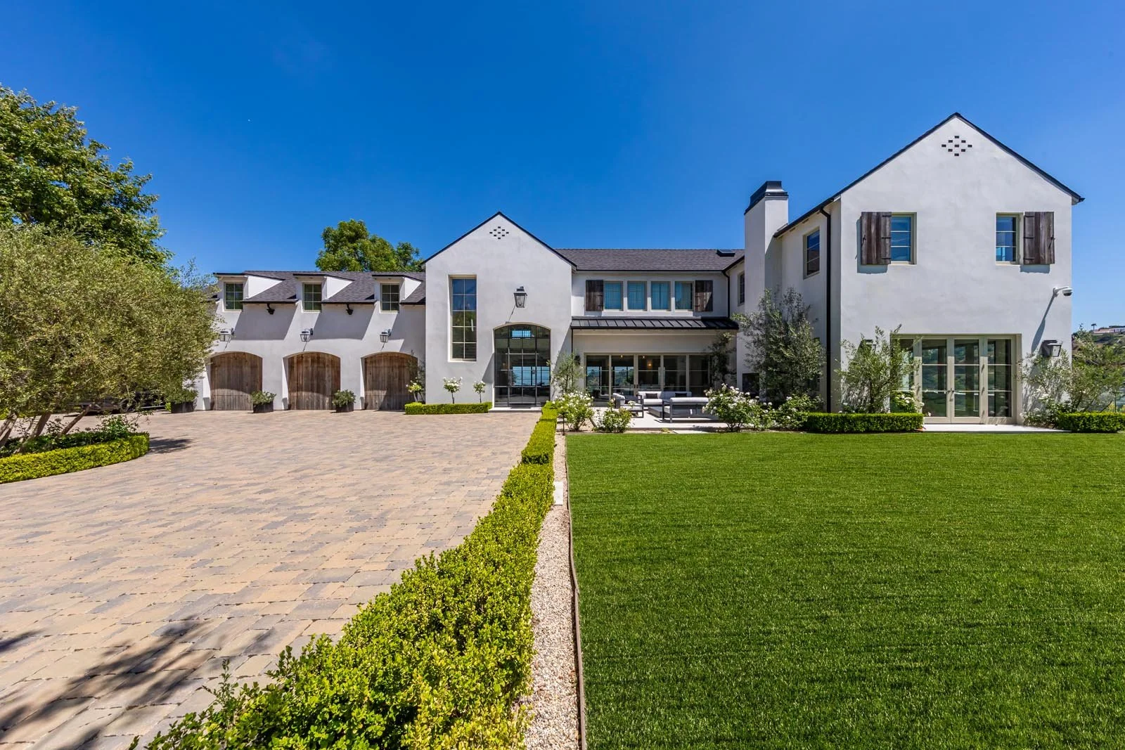 11951PinnaclePlace015a.jpg