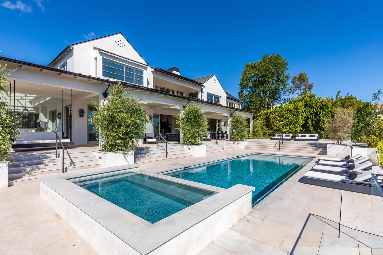 11951PinnaclePlace066a.jpg