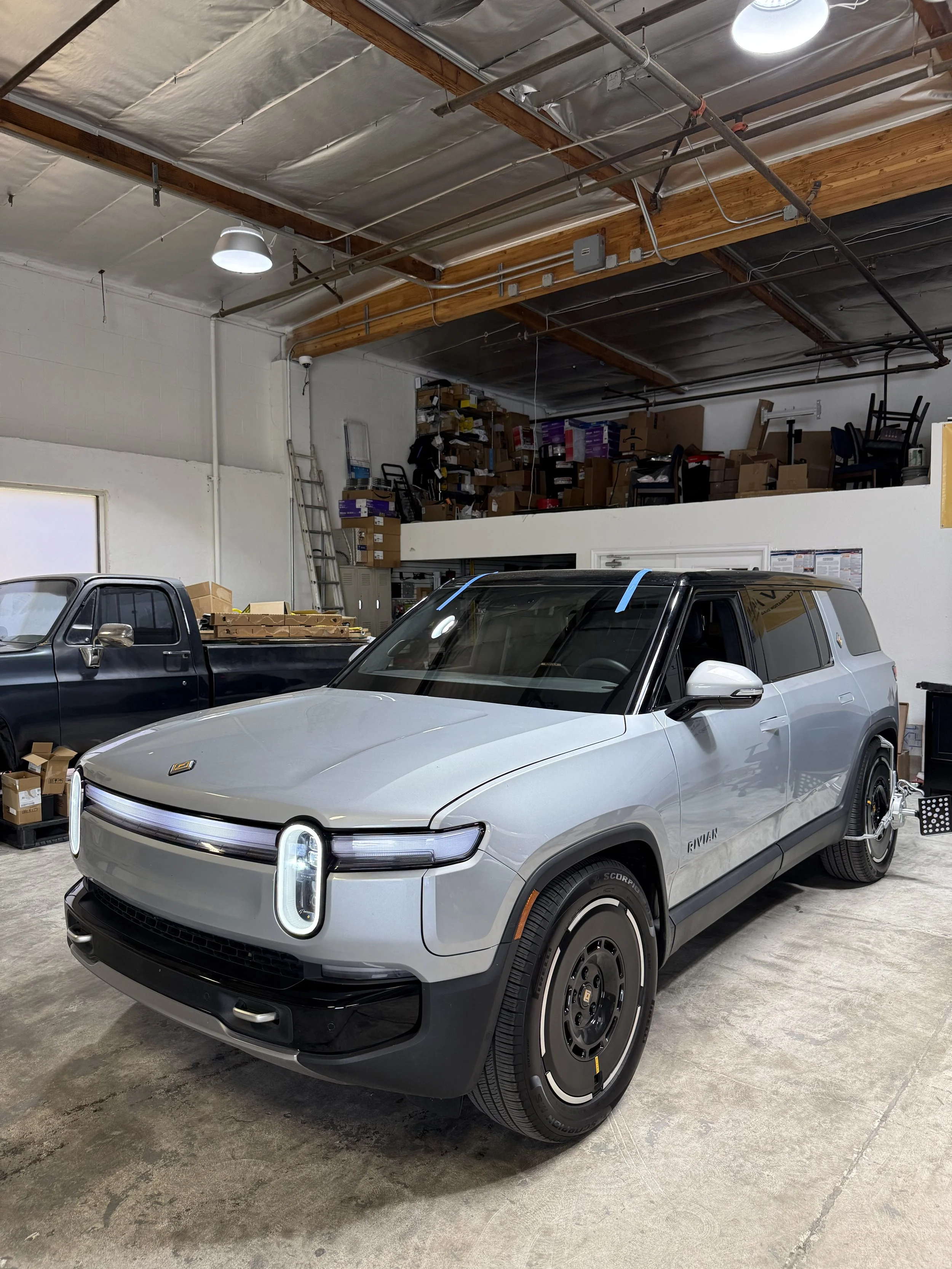 2024 Rivian R1S
