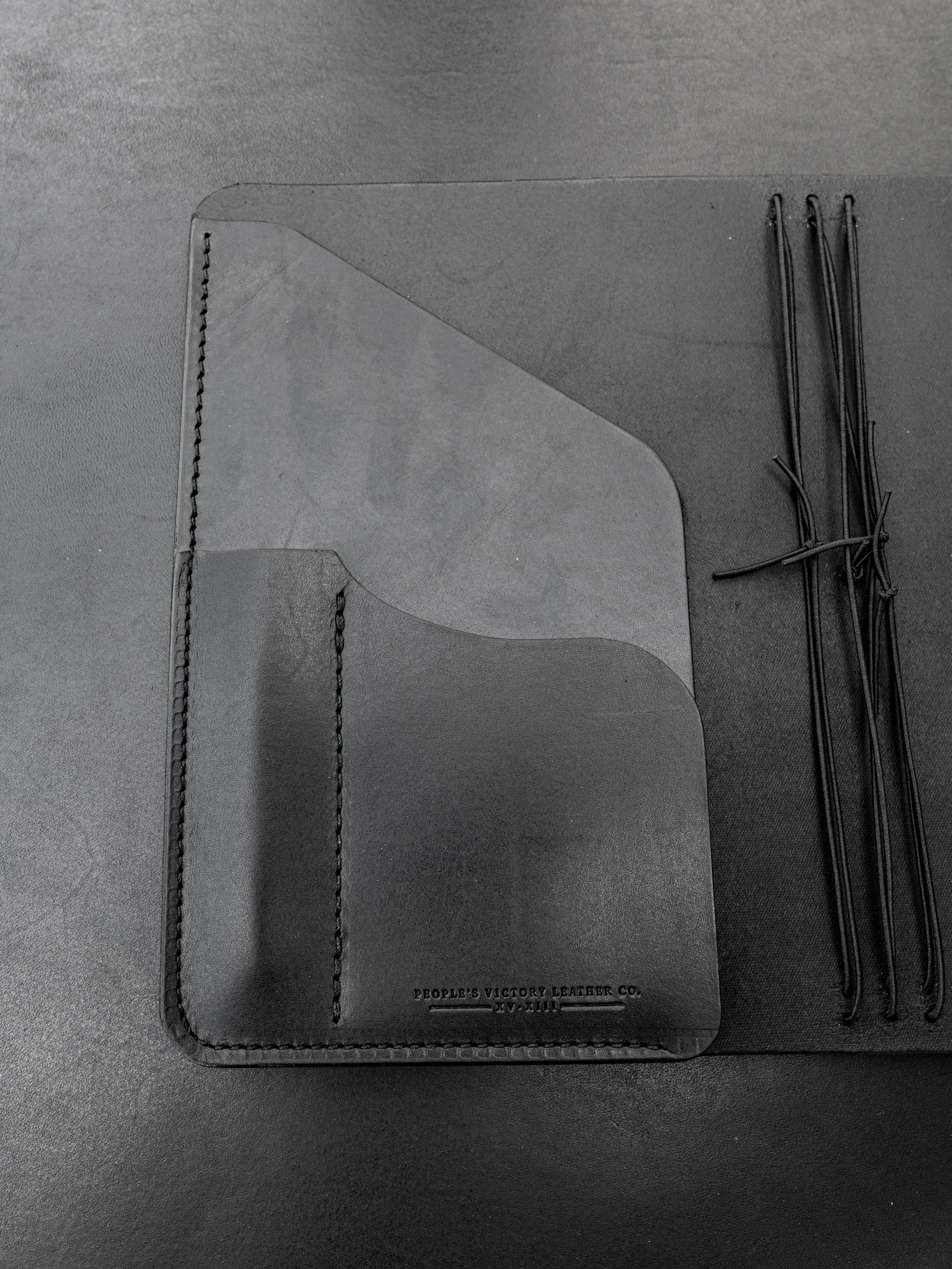 victoria-a5-trifold-black-latigo.jpg