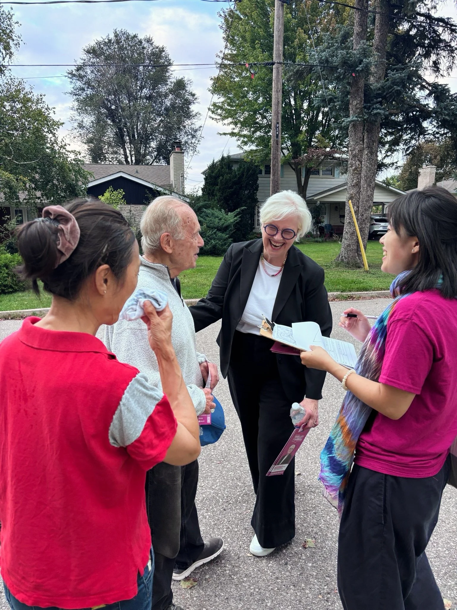 With children back at school, our neighbourhood streets are busier, especially during morning drop-off and afternoon pick-up.

It was great speaking with neighbours and parent council members about what they&rsquo;re seeing in #donvalleynorth