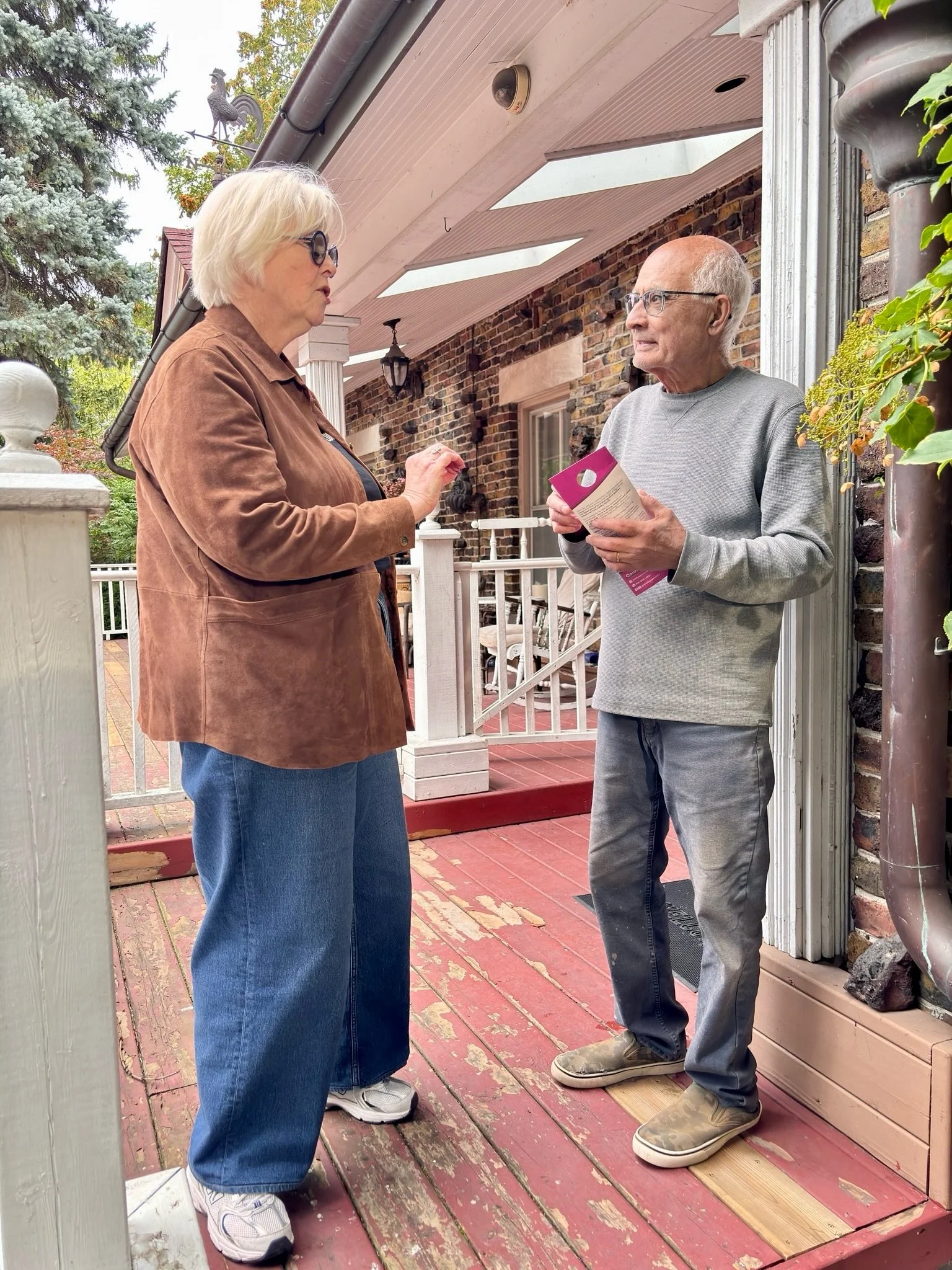 A good afternoon of conversations in Henry Farm. Traffic, local services and neighbourhood safety came up again and again. These are the everyday issues I bring back to the work at City Hall.