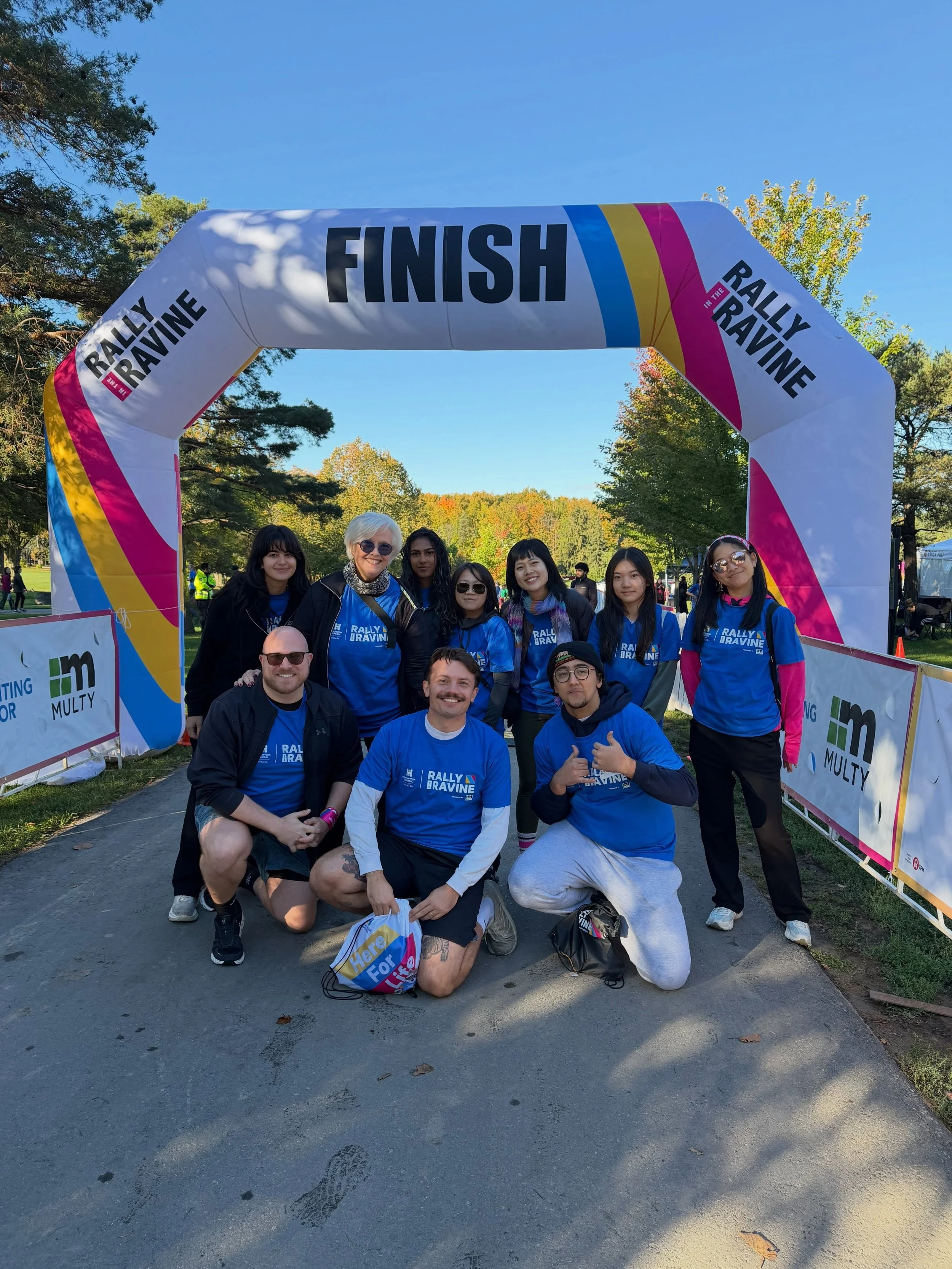 Team Shelley laced up for the @nyghfoundation Rally in the Ravine! 🏃&zwj;♀️💛💙🩷

Big thanks to our healthcare workers and everyone in the community who showed up to support them! 🏥 
#RallyForNYG