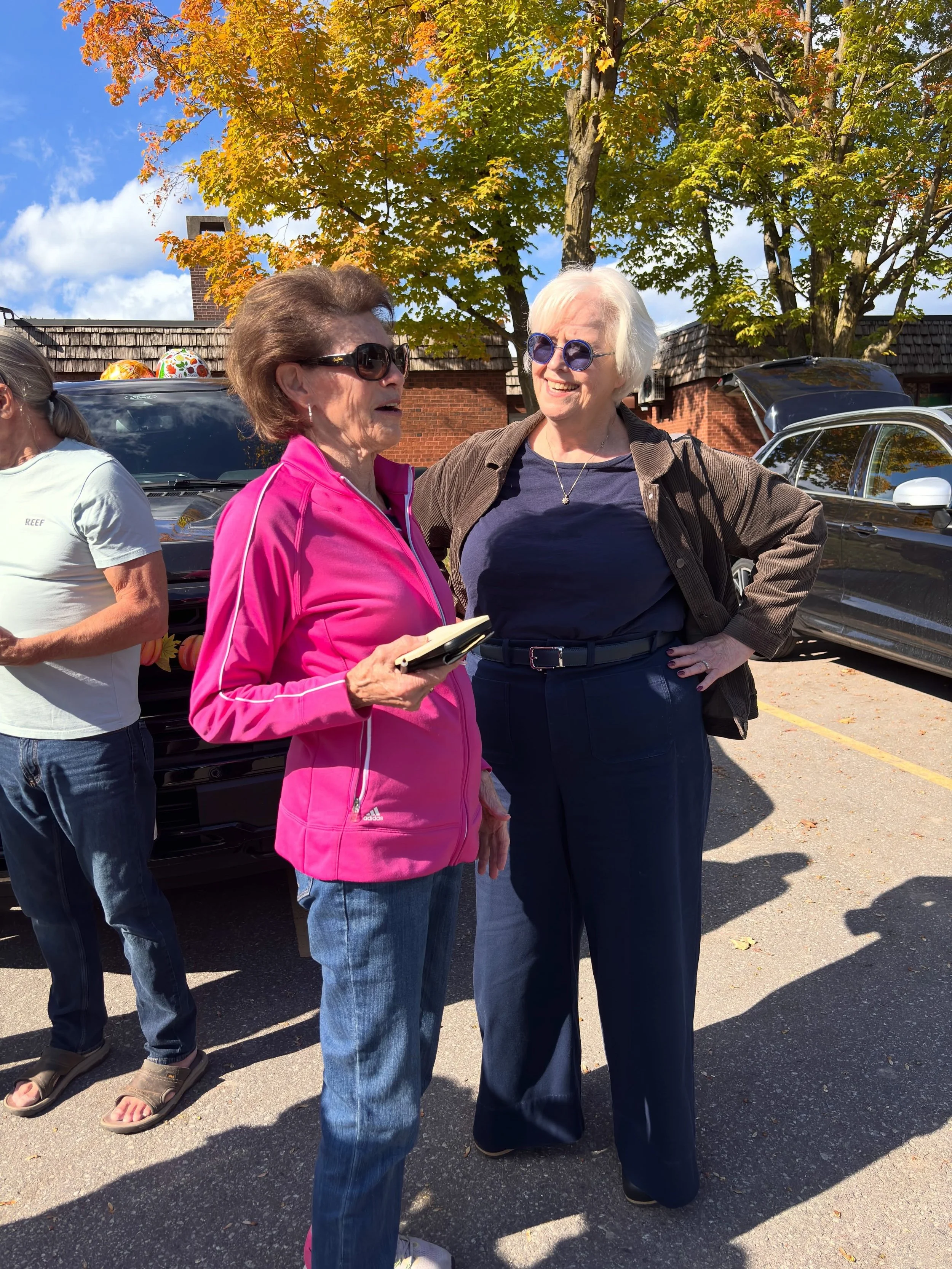There&rsquo;s just something special about the way #DonValleyNorth shows up for one another.

It was wonderful to join the Henry Farm Community Interest Association&rsquo;s annual Thanksgiving Food Drive and see that spirit of service in action. 

It
