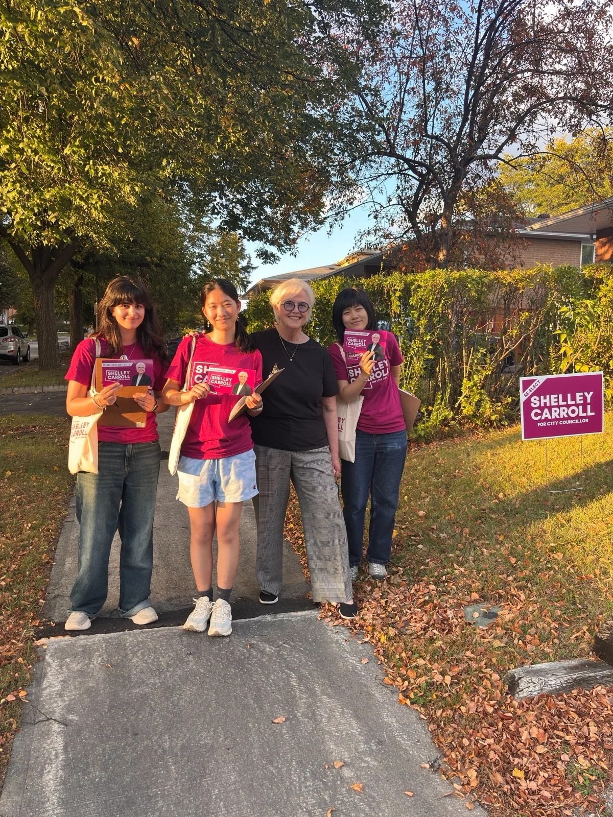 A bright sky over #DonValleyNorth in Hillcrest Village tonight. My team and I heard a lot of excitement for the improvements coming to McNicoll Park, and the role it serves as a community hub.

People want to see investments in the places and infrast