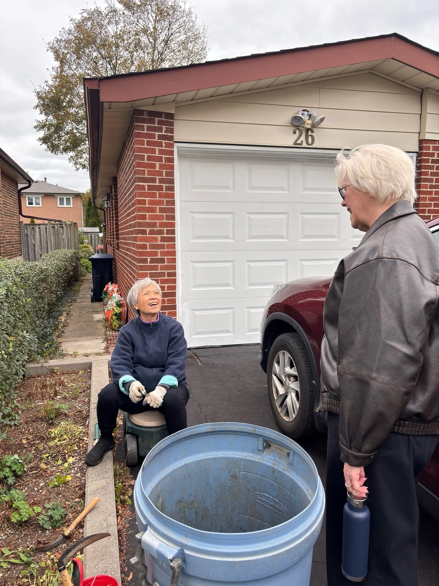 A great afternoon chatting on the doorsteps in Pleasantview! 🏡

When you&rsquo;re out on the block, you quickly hear what&rsquo;s really top of mind for neighbours. Today, we spoke about traffic cut-throughs and parking. 

Direct conversations like 