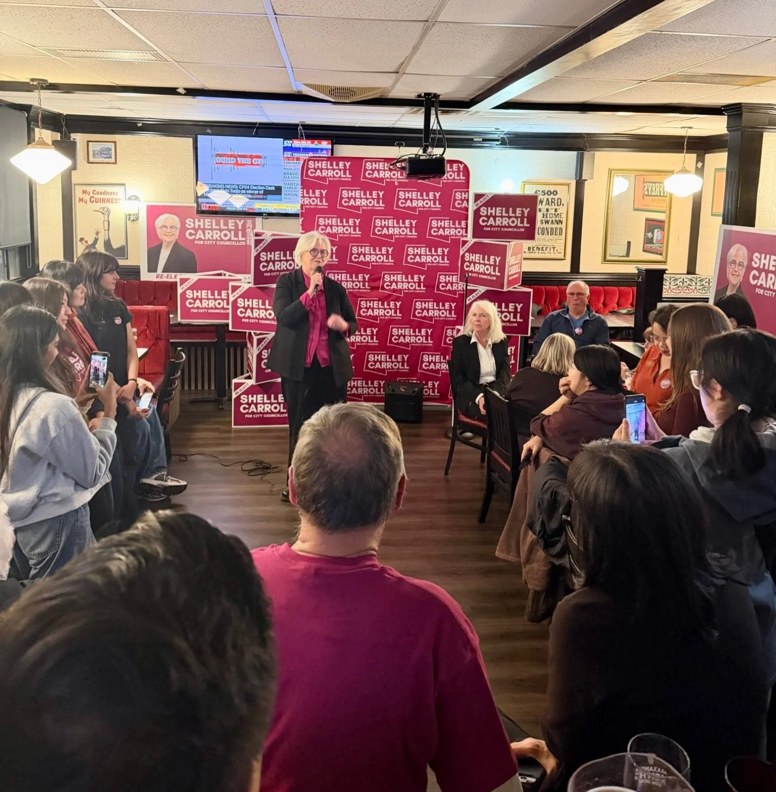 Thank you, Don Valley North! 🩷

I am deeply grateful for your trust in re-electing me as your City Councillor. To everyone who voted, knocked on doors, put up lawn signs, volunteered, donated, or shared their voice on the
street, thank you.

I heard