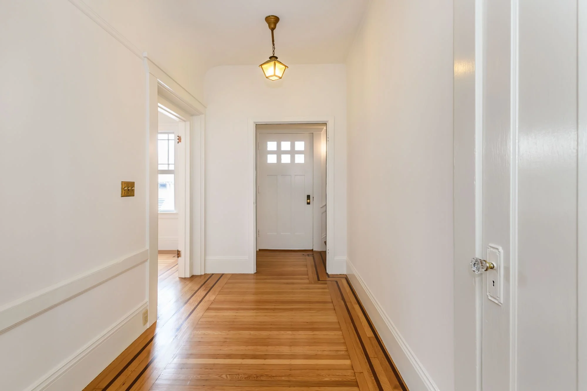 foyer-2.jpg