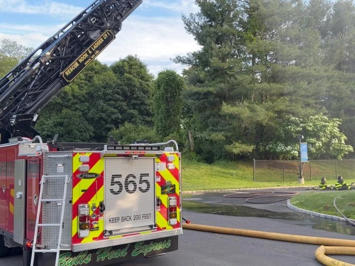 Sunday afternoon drilling 

#firedepartment #roslynrescue #training #drilling #towerladder