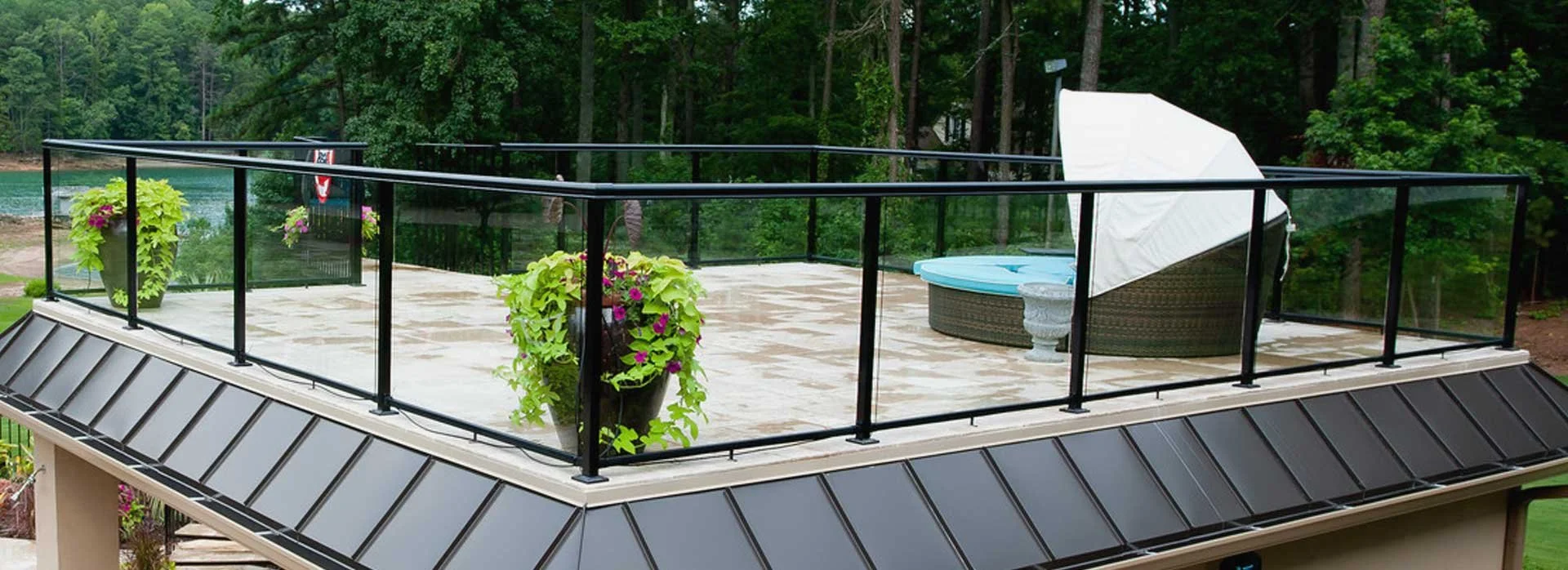 GLASS RAILING 