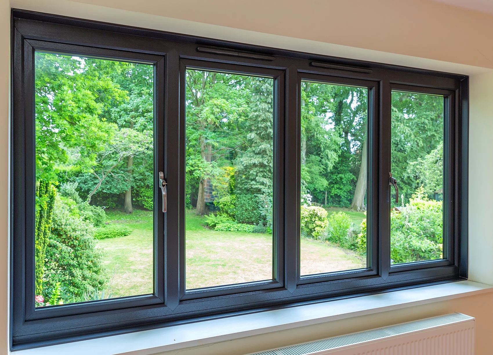 WINDOWS :
Glass solutions that enhance the natural lighting, insulation, and style of your property.
