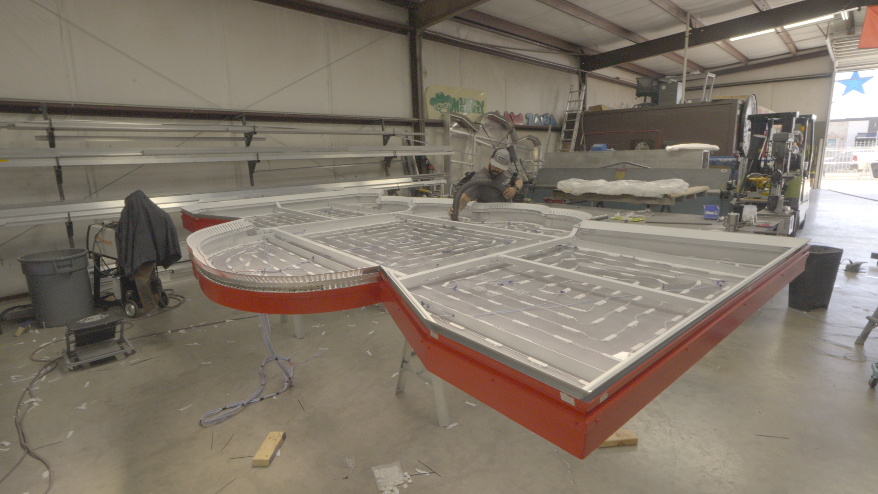Custom logo fabrication, expert sign fabricators, LED lights, Sign Shop