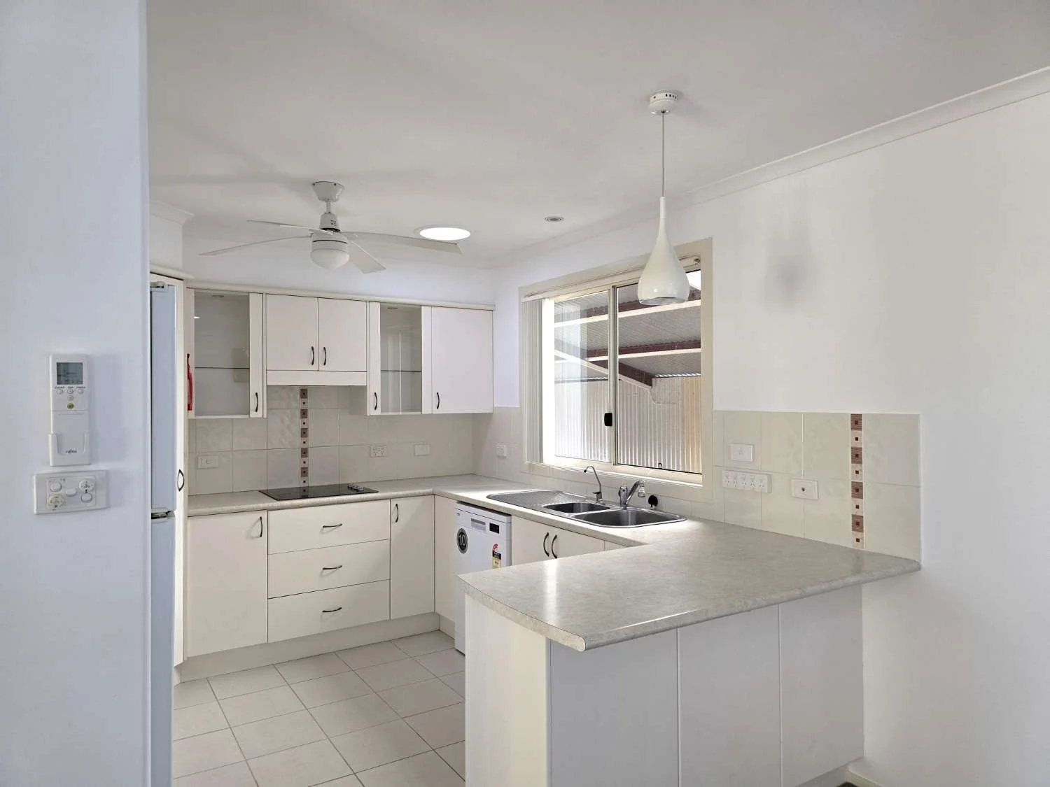 Kitchen 177.jpg