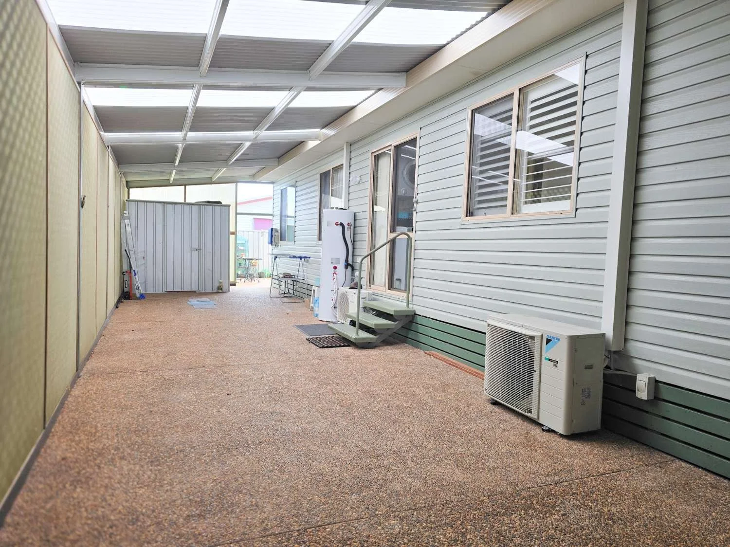 Carport 131.jpg