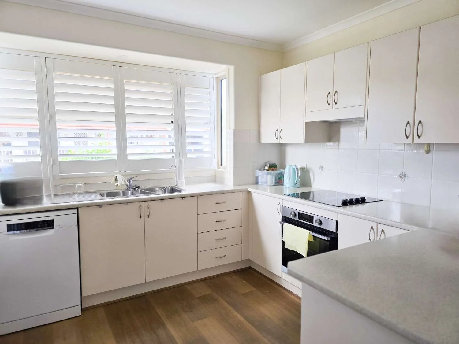 kitchen 131.jpg