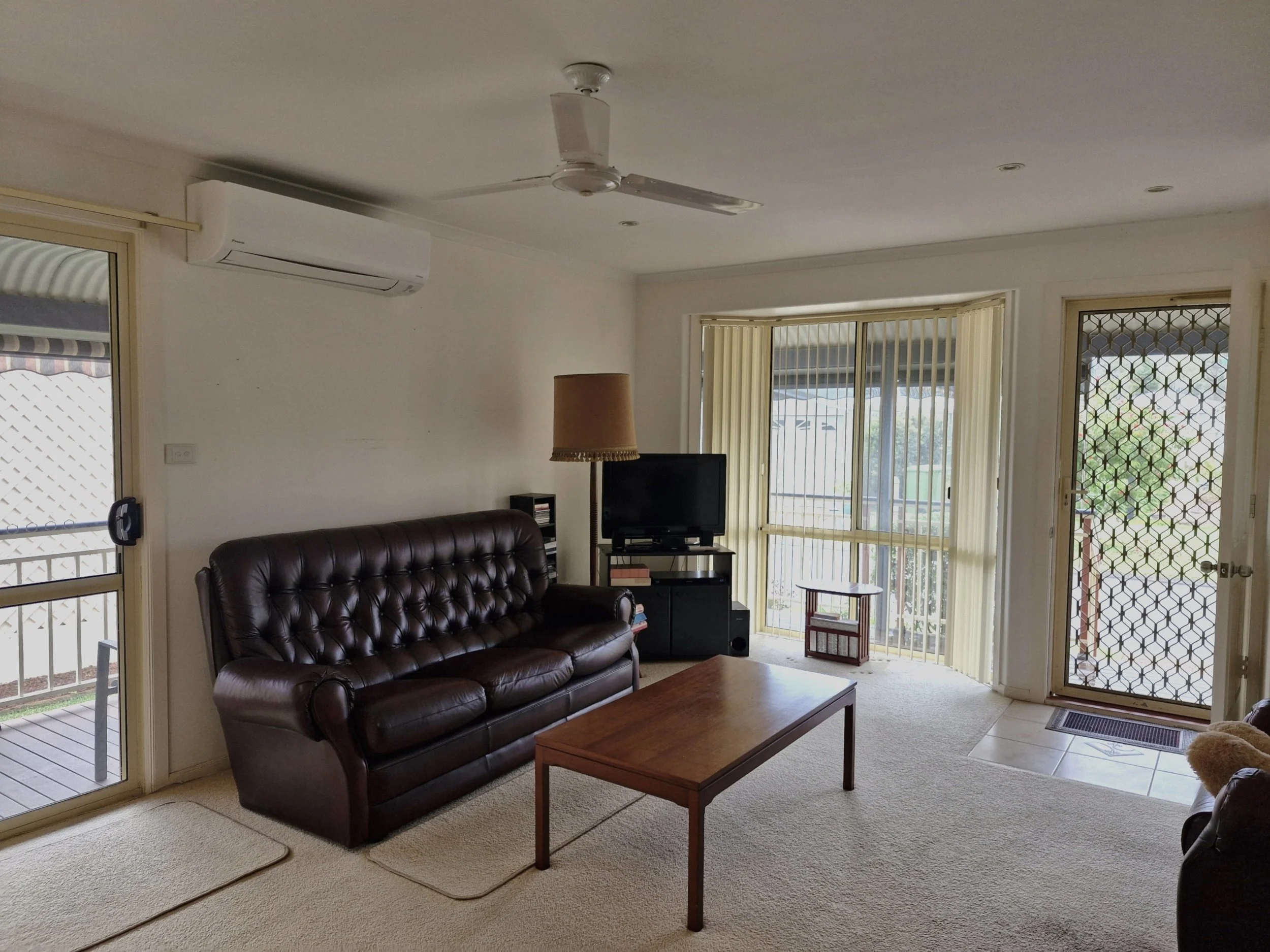 lounge 132.jpg