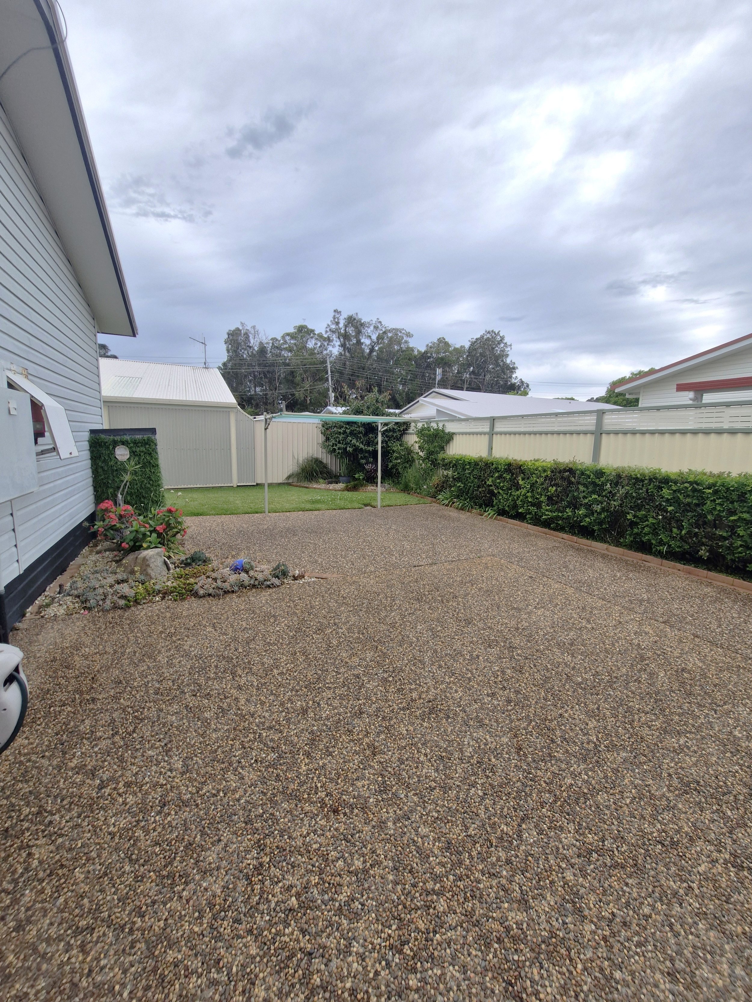 Backyard 190.jpg