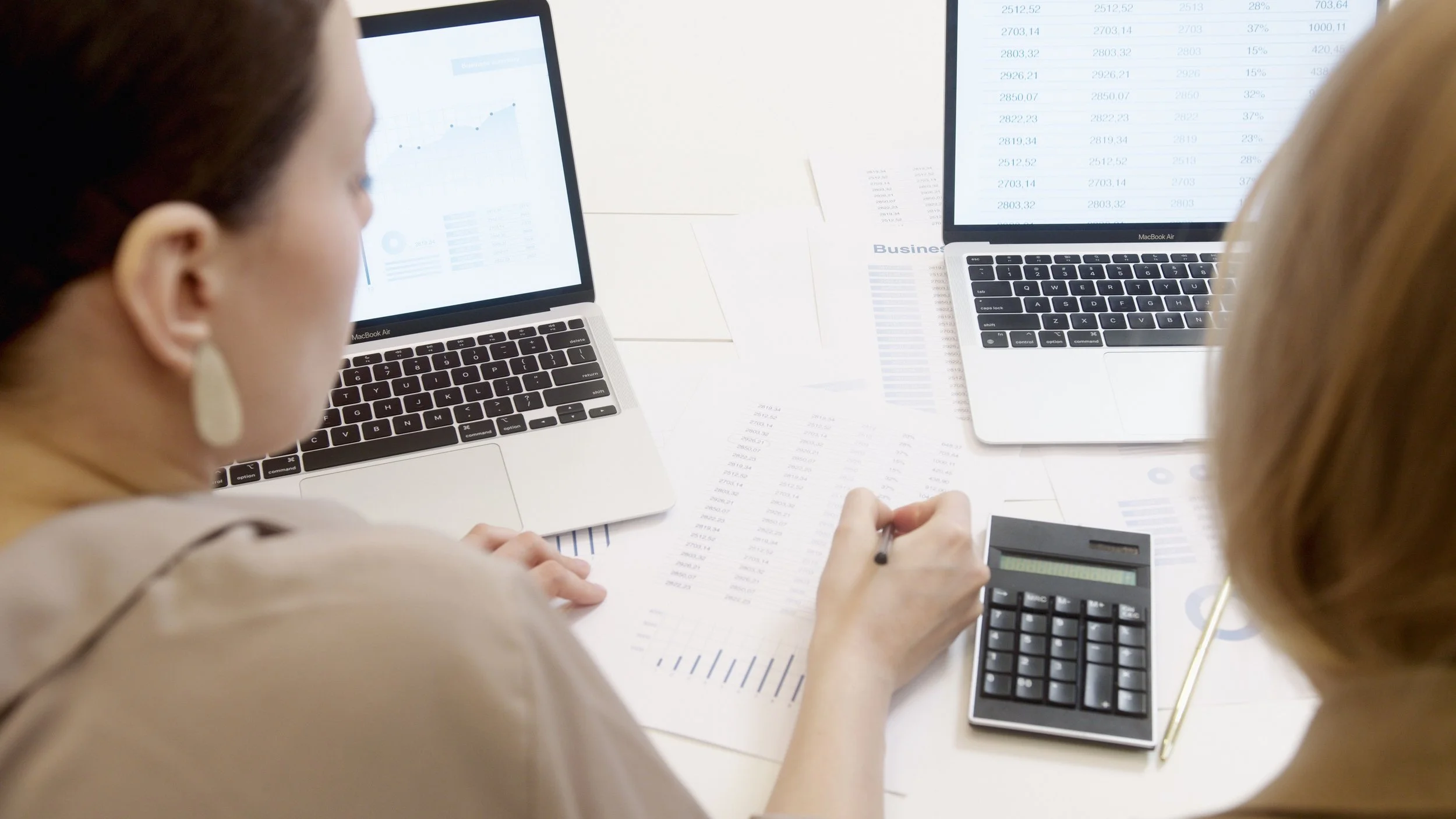 Why Your Partners See Different Numbers in Every Meeting