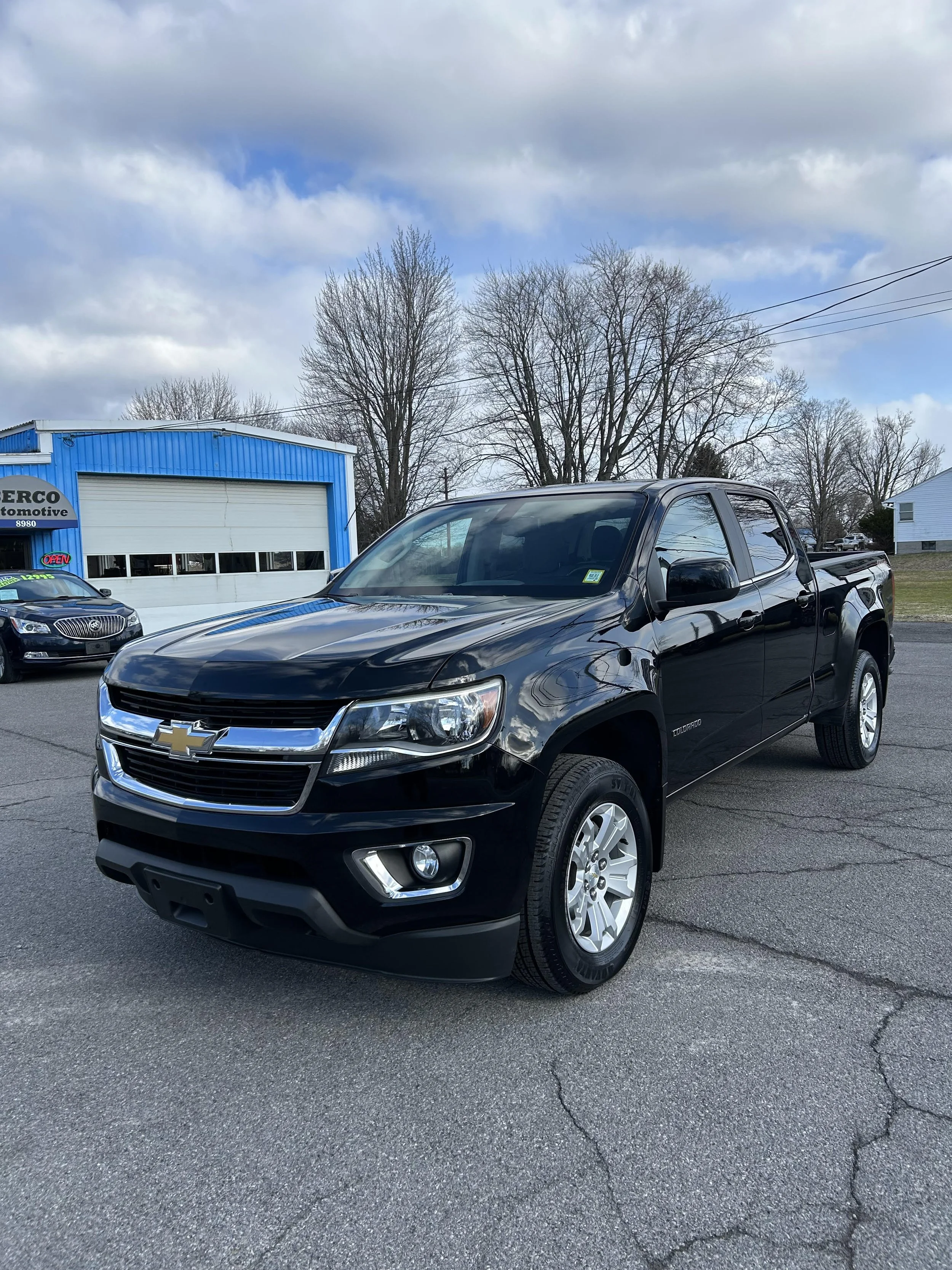 Vehicle photo 1