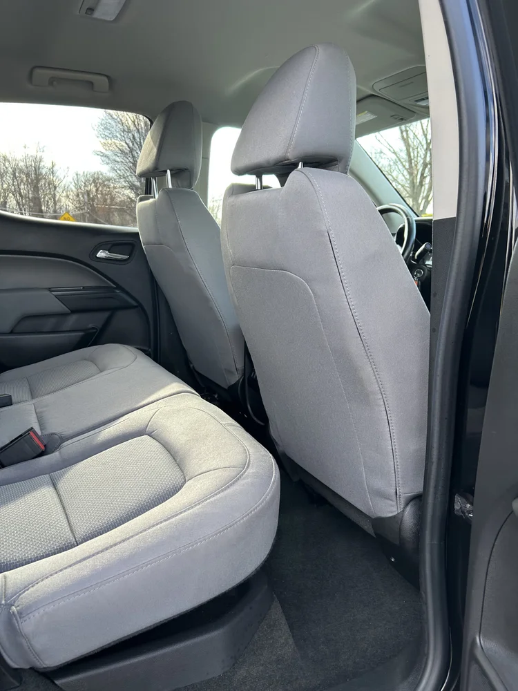Vehicle photo 4