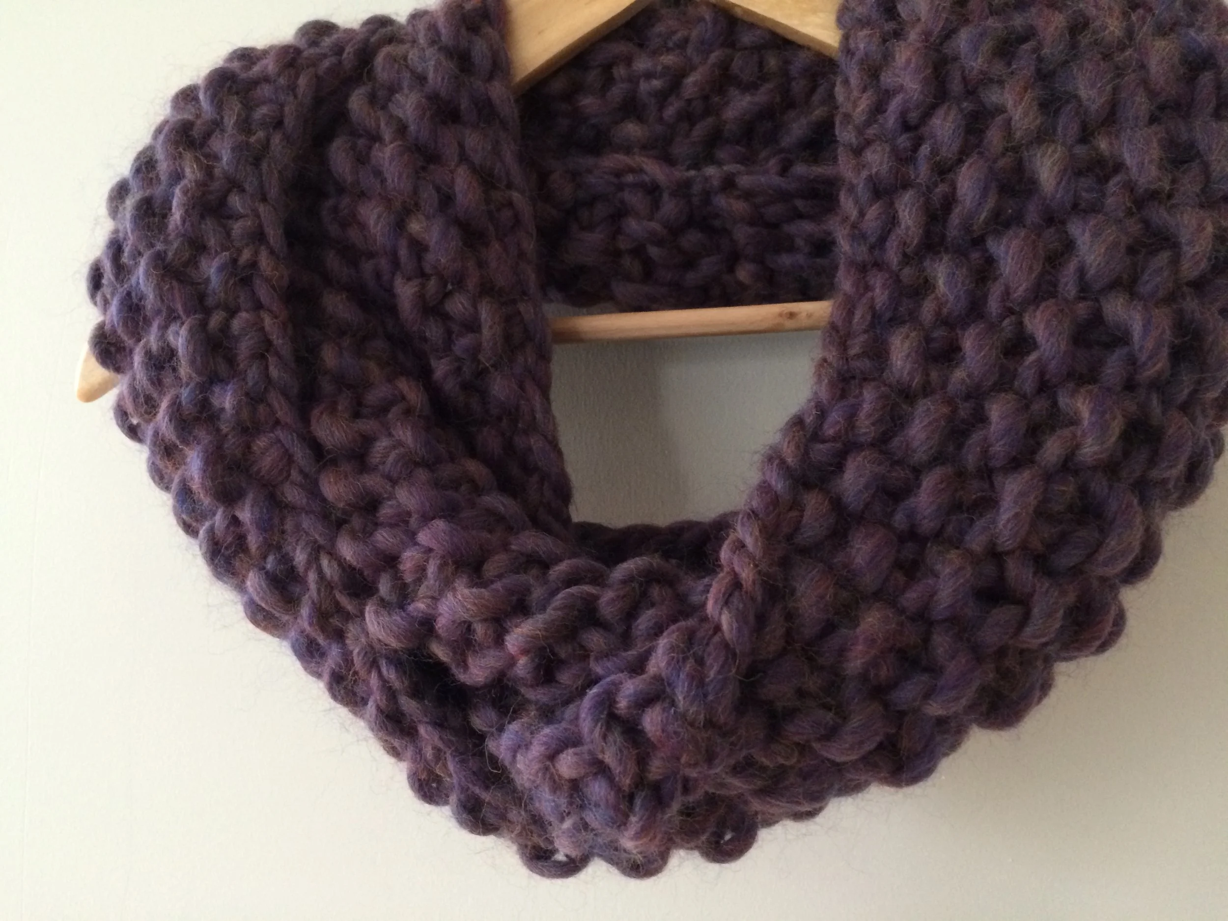 Cowl_BumpSeed_plum detail.JPG