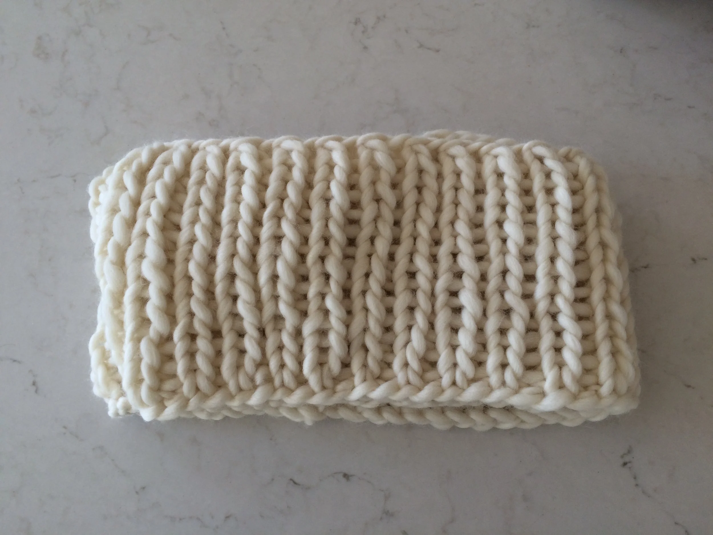 Cowl_RIb cream detail.JPG