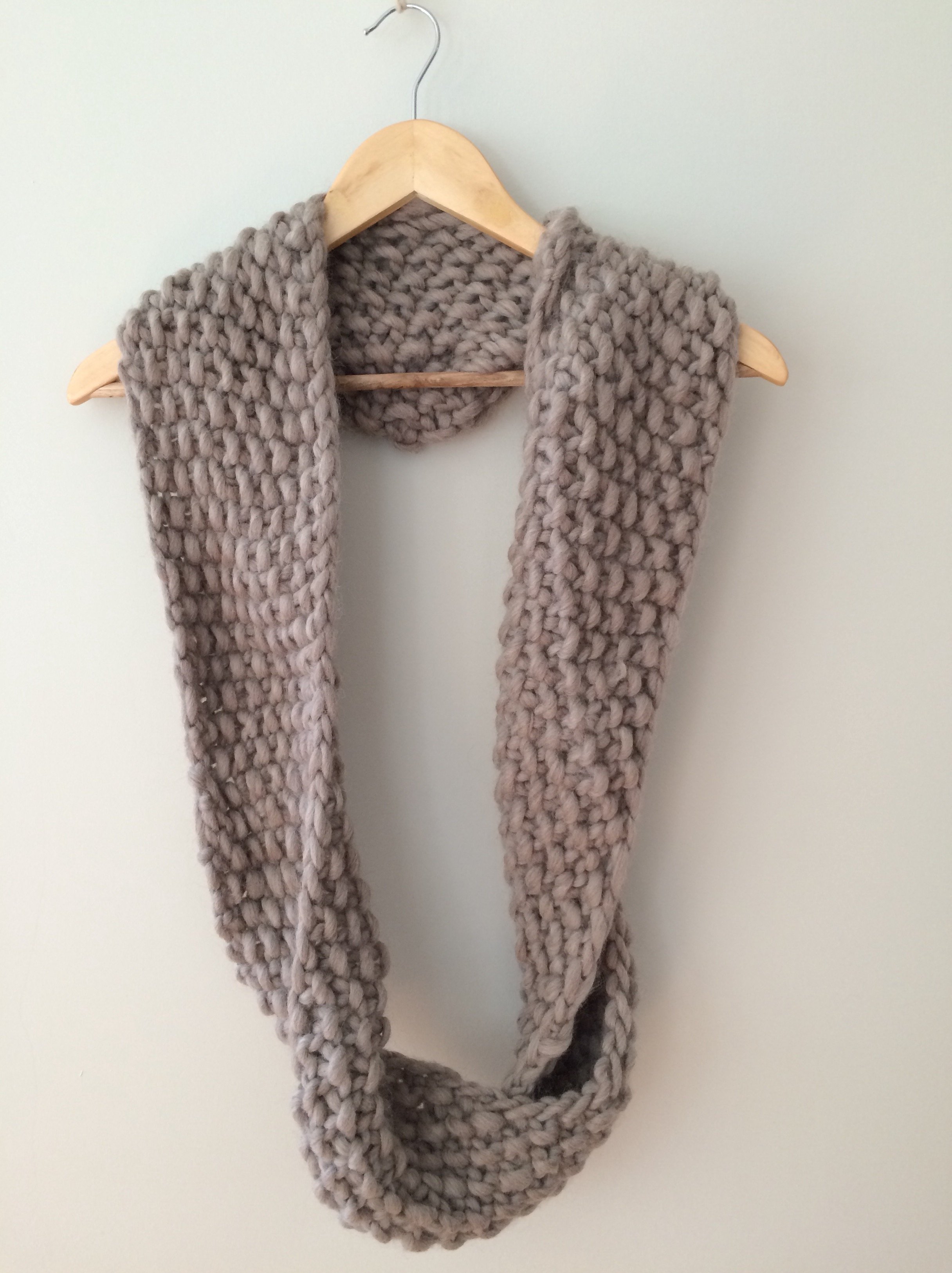 Cowl_BumpSeed_taupe long.jpg