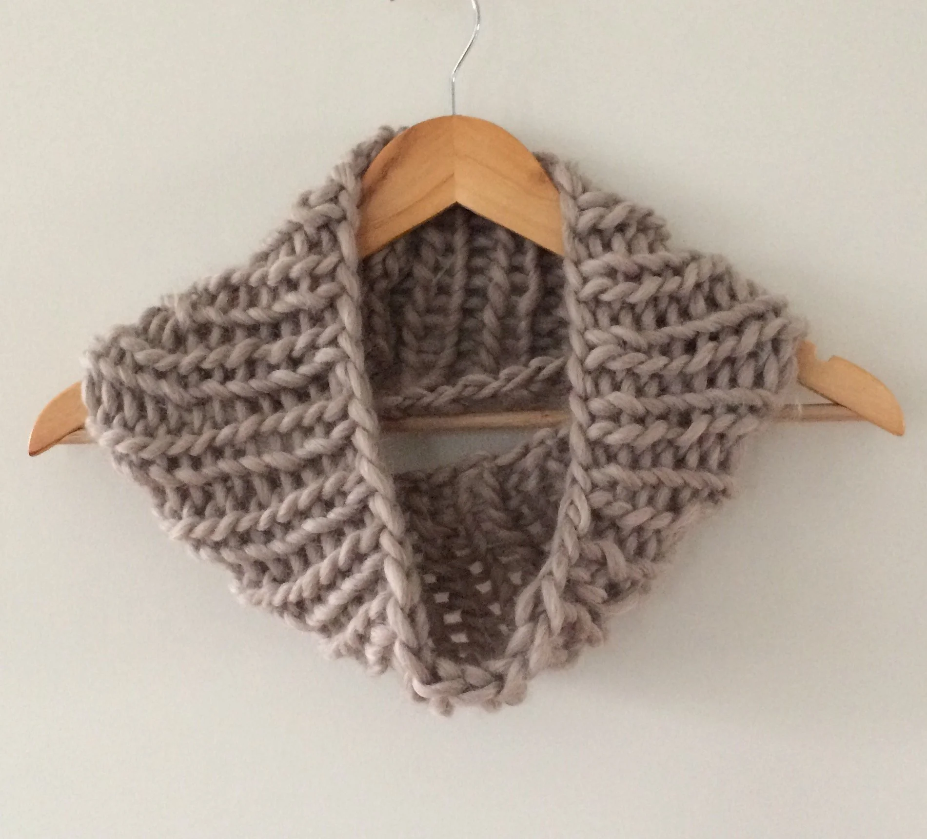 Cowl_Rib taupe.jpg