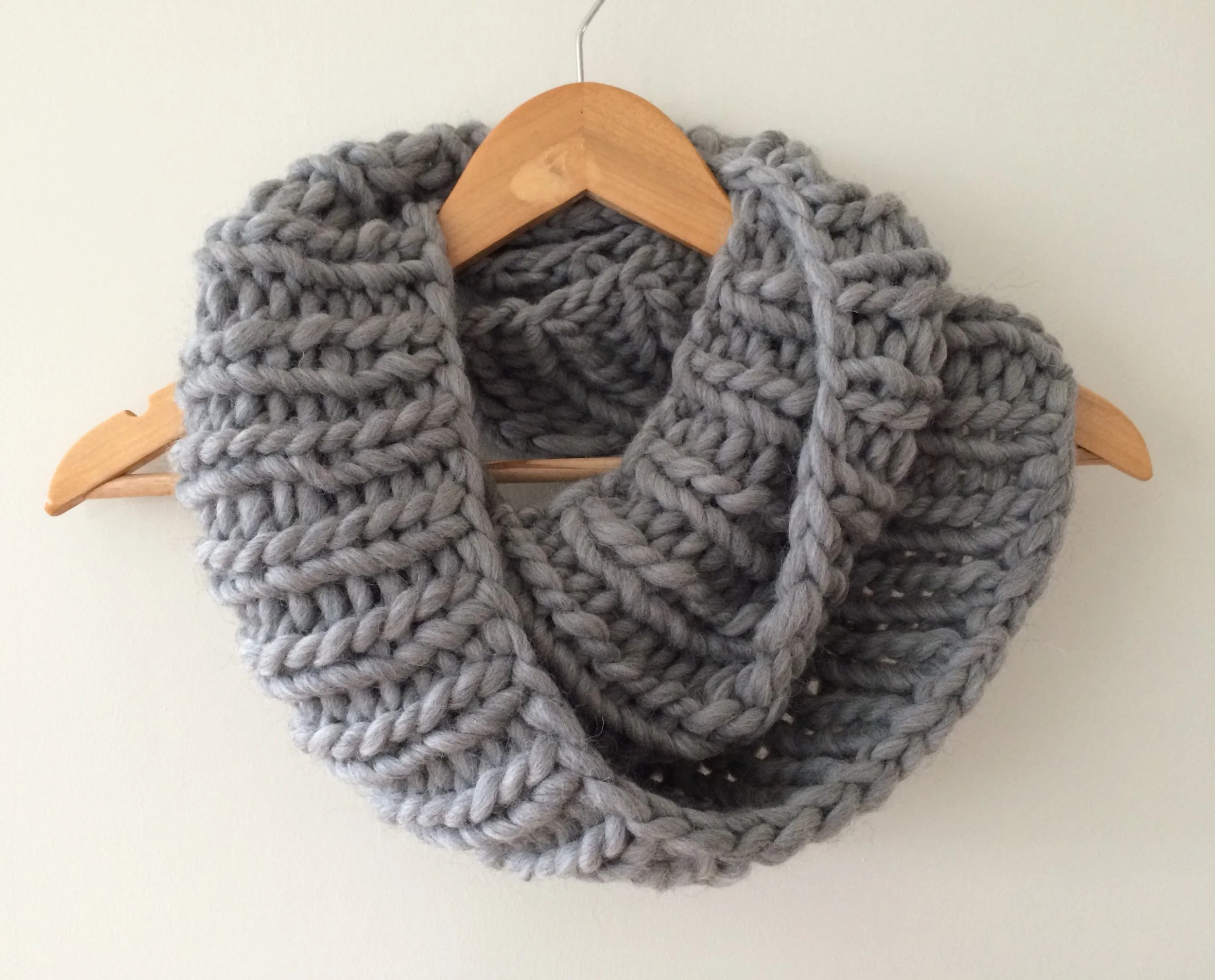 Cowl - Chunky rib gray.jpg