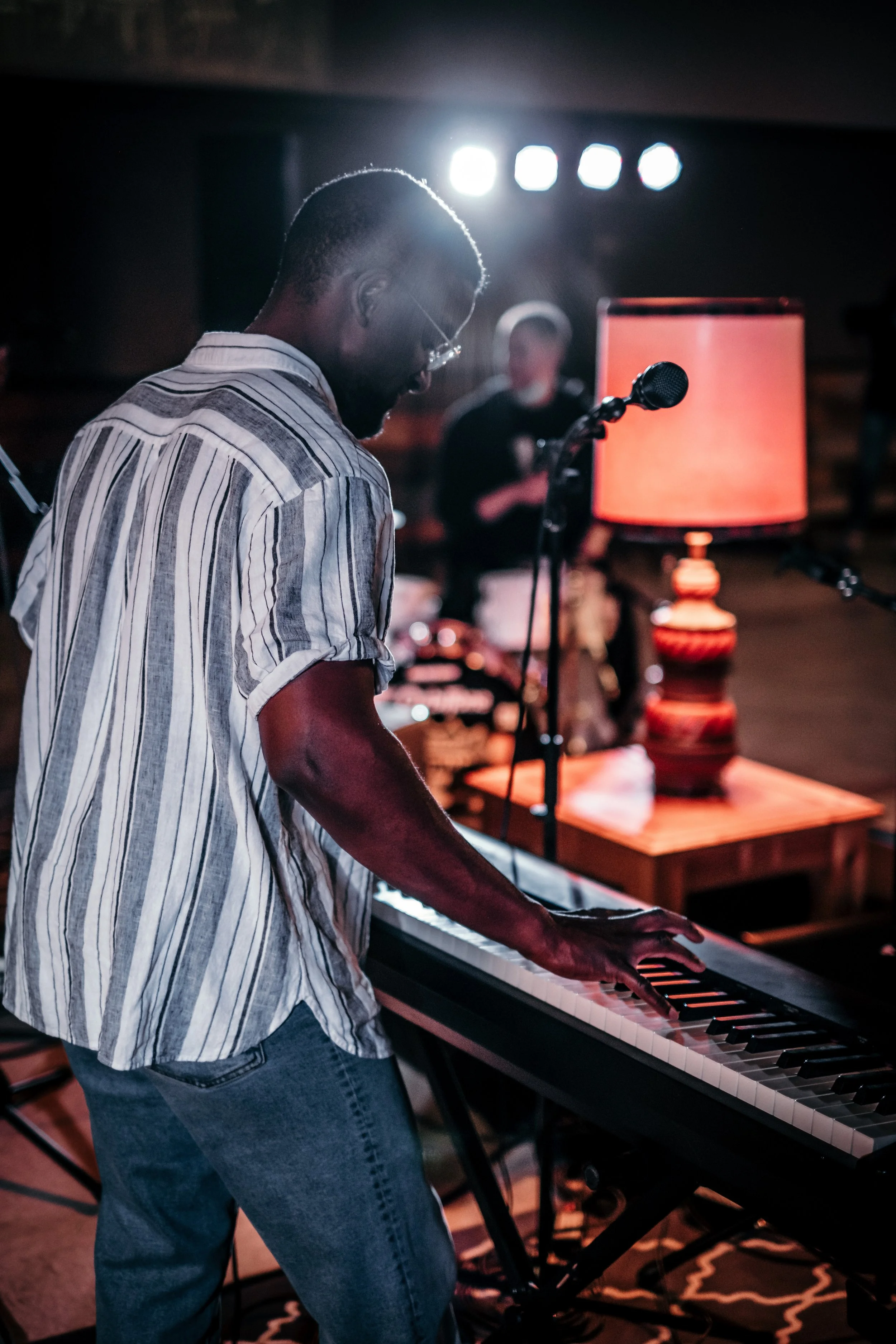 Redroom Worship_Hay VIsuals_1.JPG