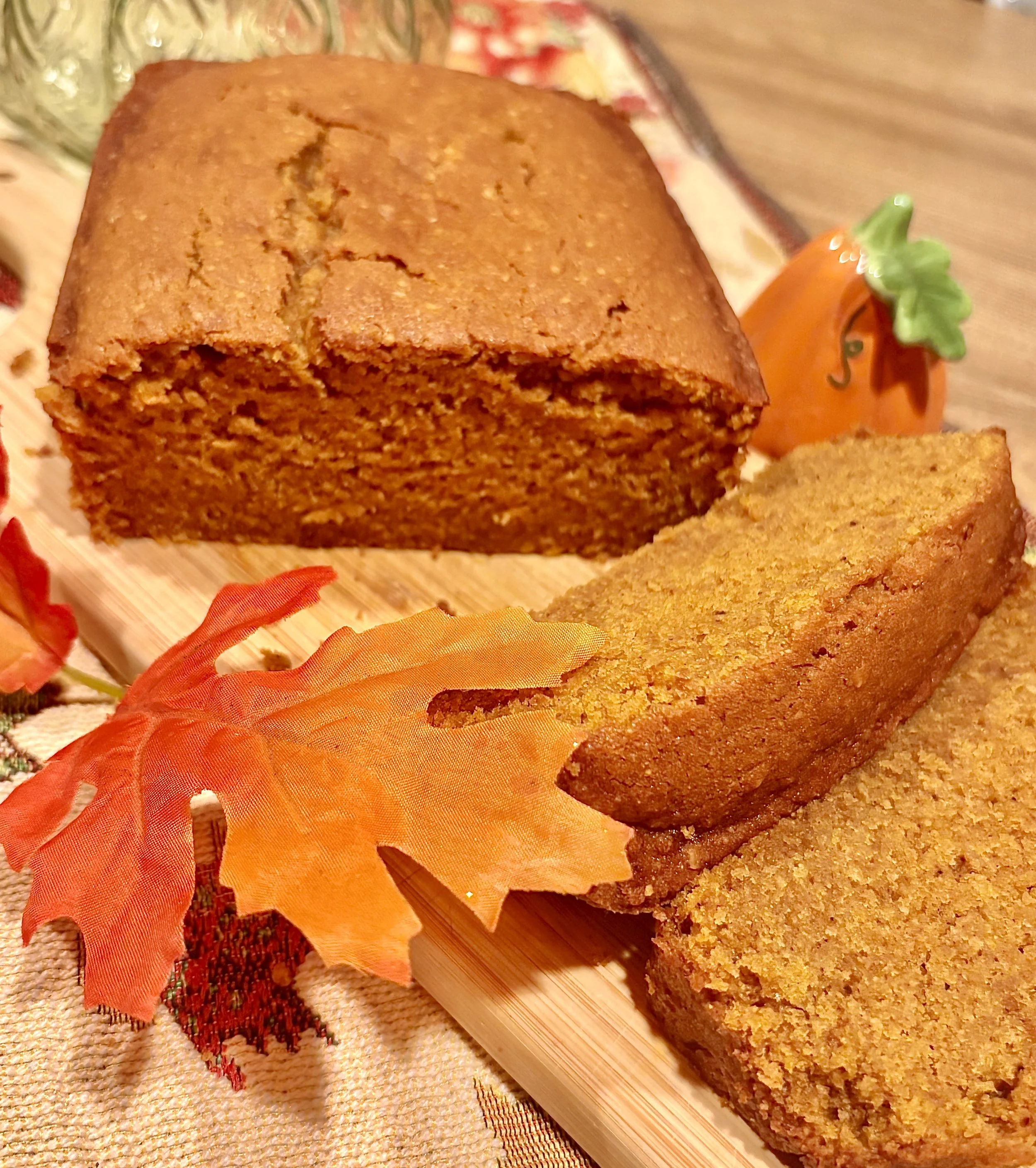 Lil' Punkin'! Pumpkin Spice Bread